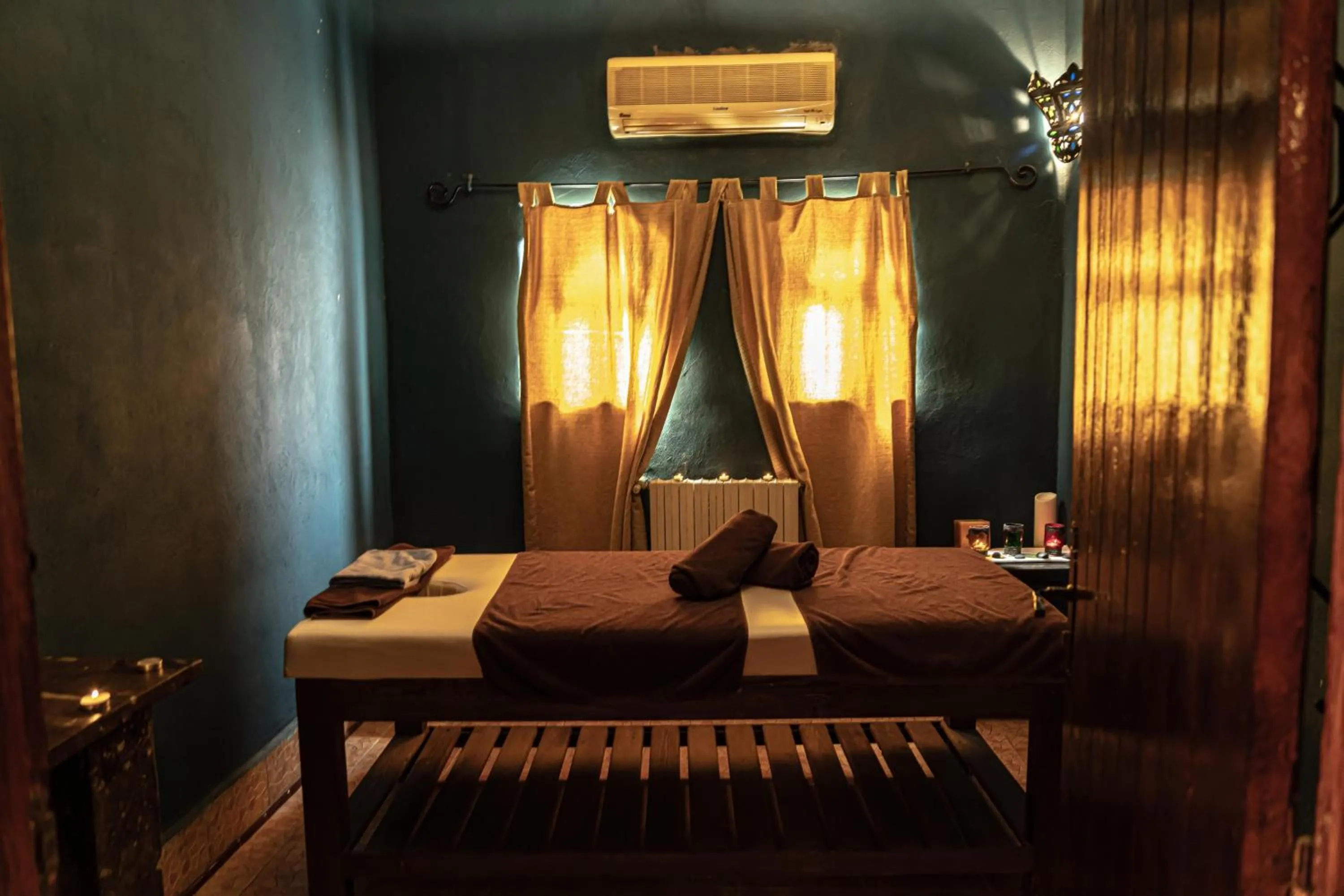 Bed in Kasbah Hotel Tombouctou