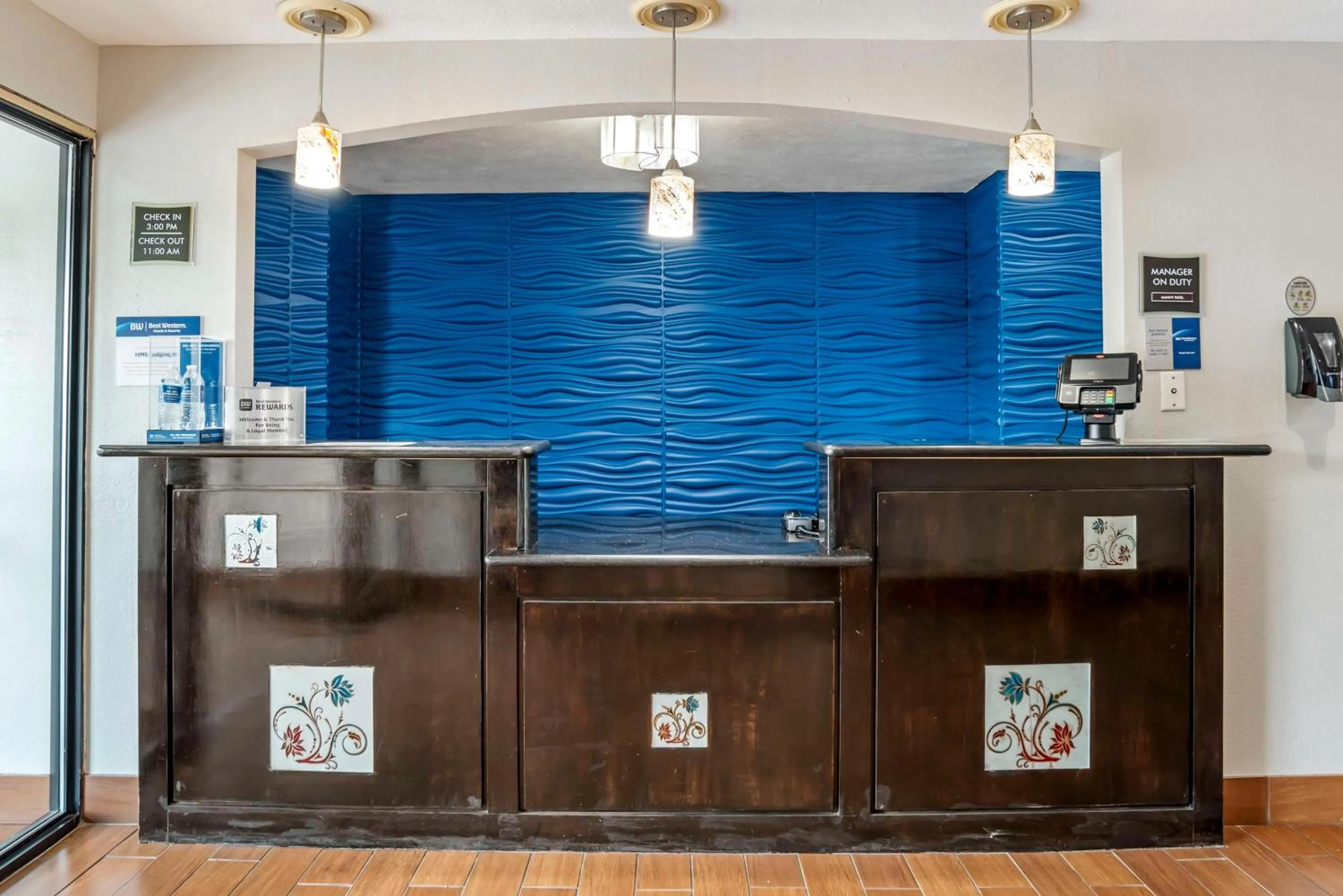 Lobby or reception in Best Western Canton Inn