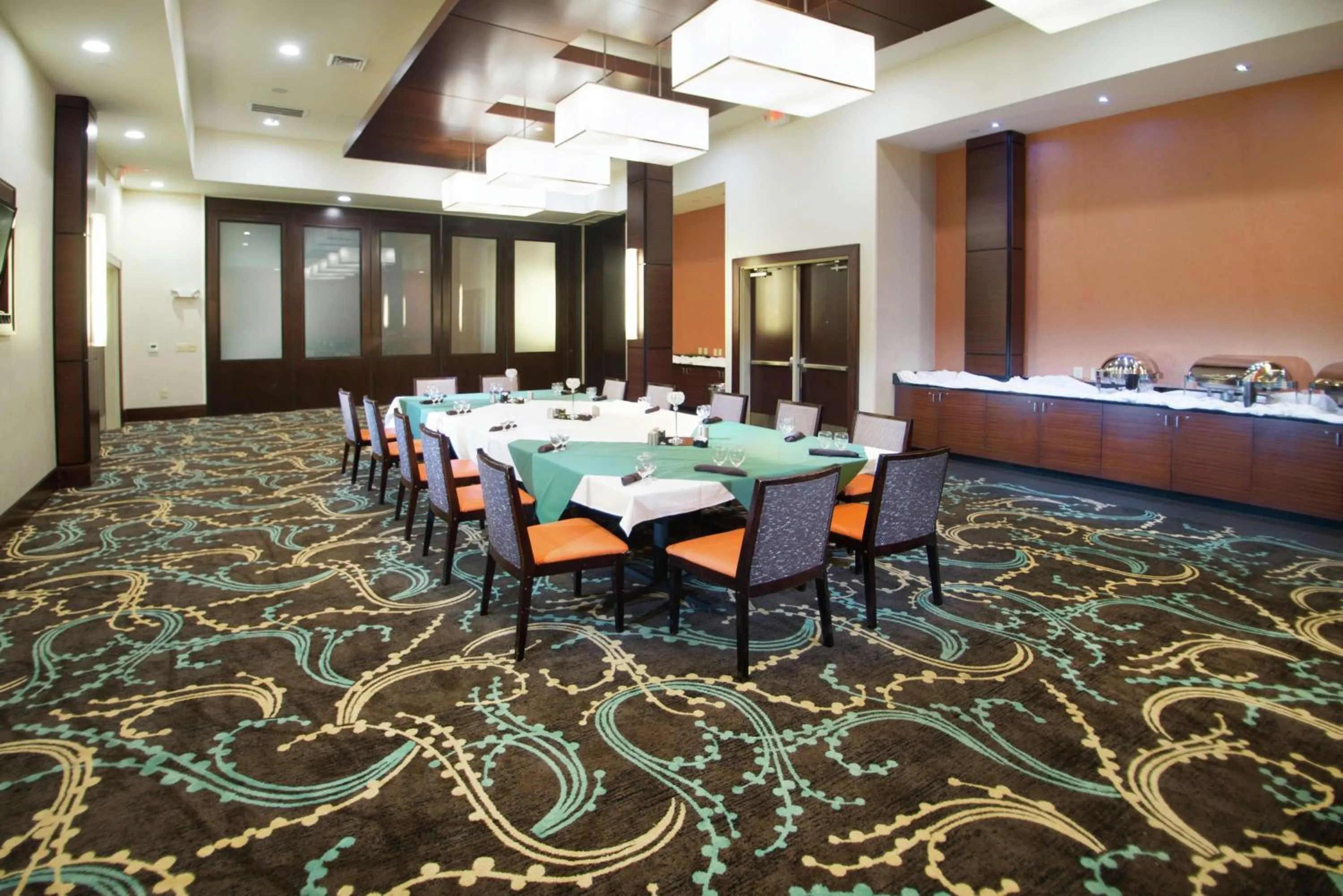 Meeting/conference room in Embassy Suites by Hilton Fayetteville Fort Bragg