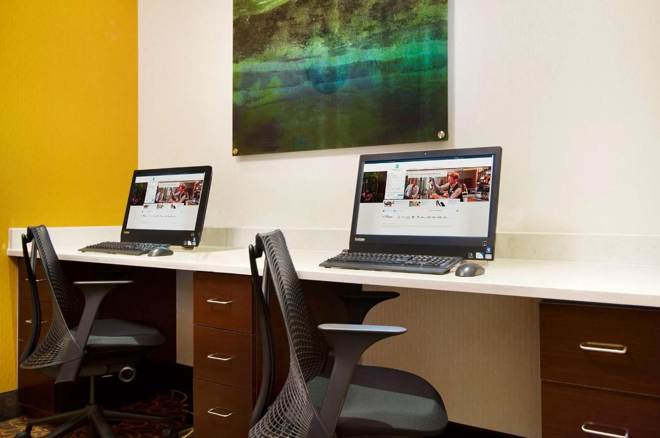 Business facilities in Embassy Suites by Hilton Fayetteville Fort Bragg