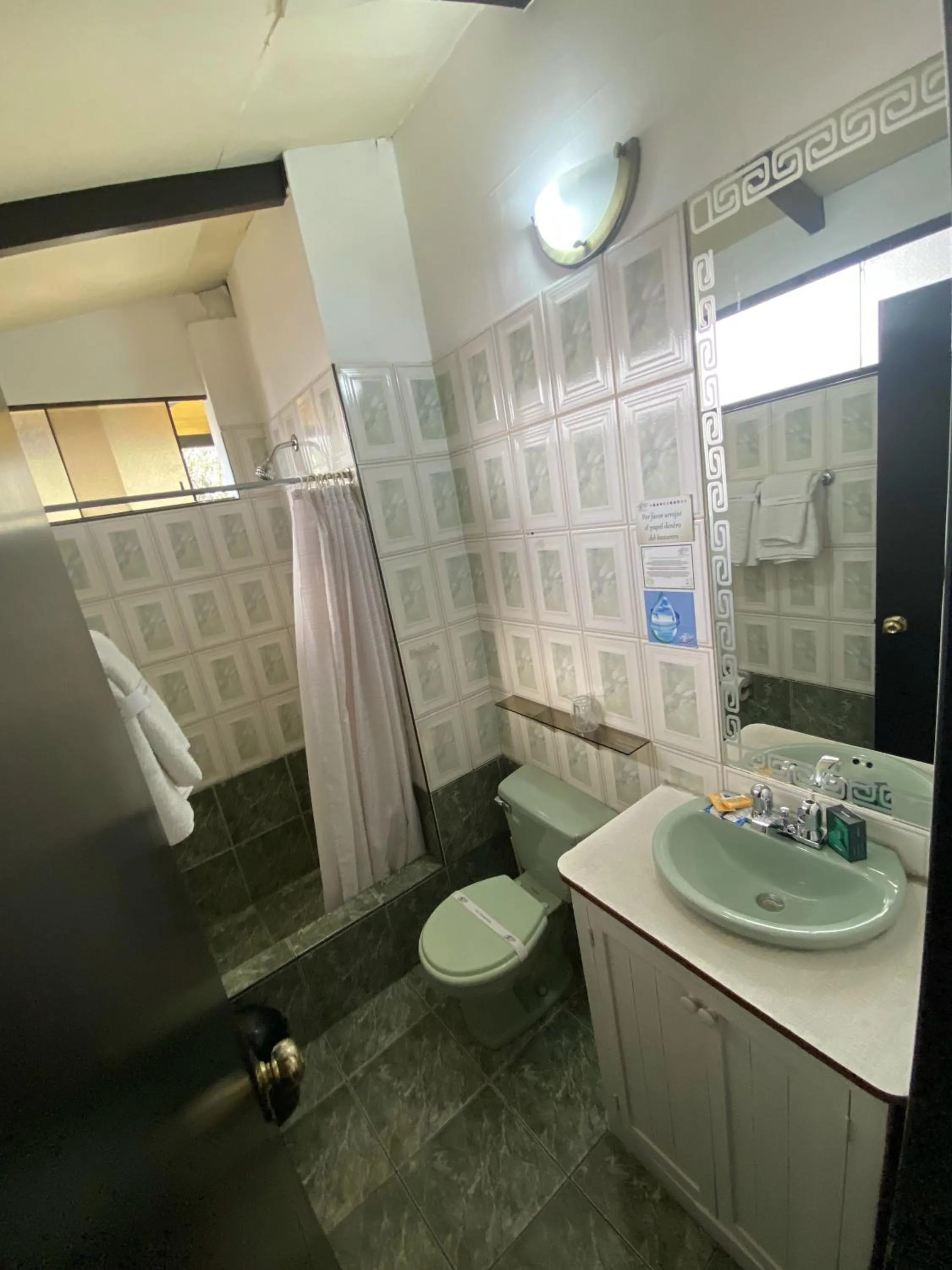 Bathroom in Hotel Andenes