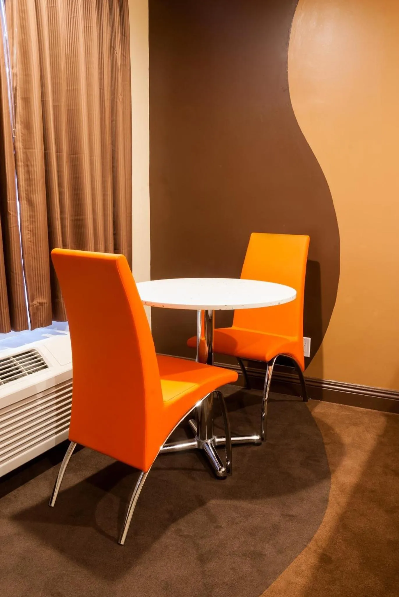 Seating area in Redondo Pier Inn