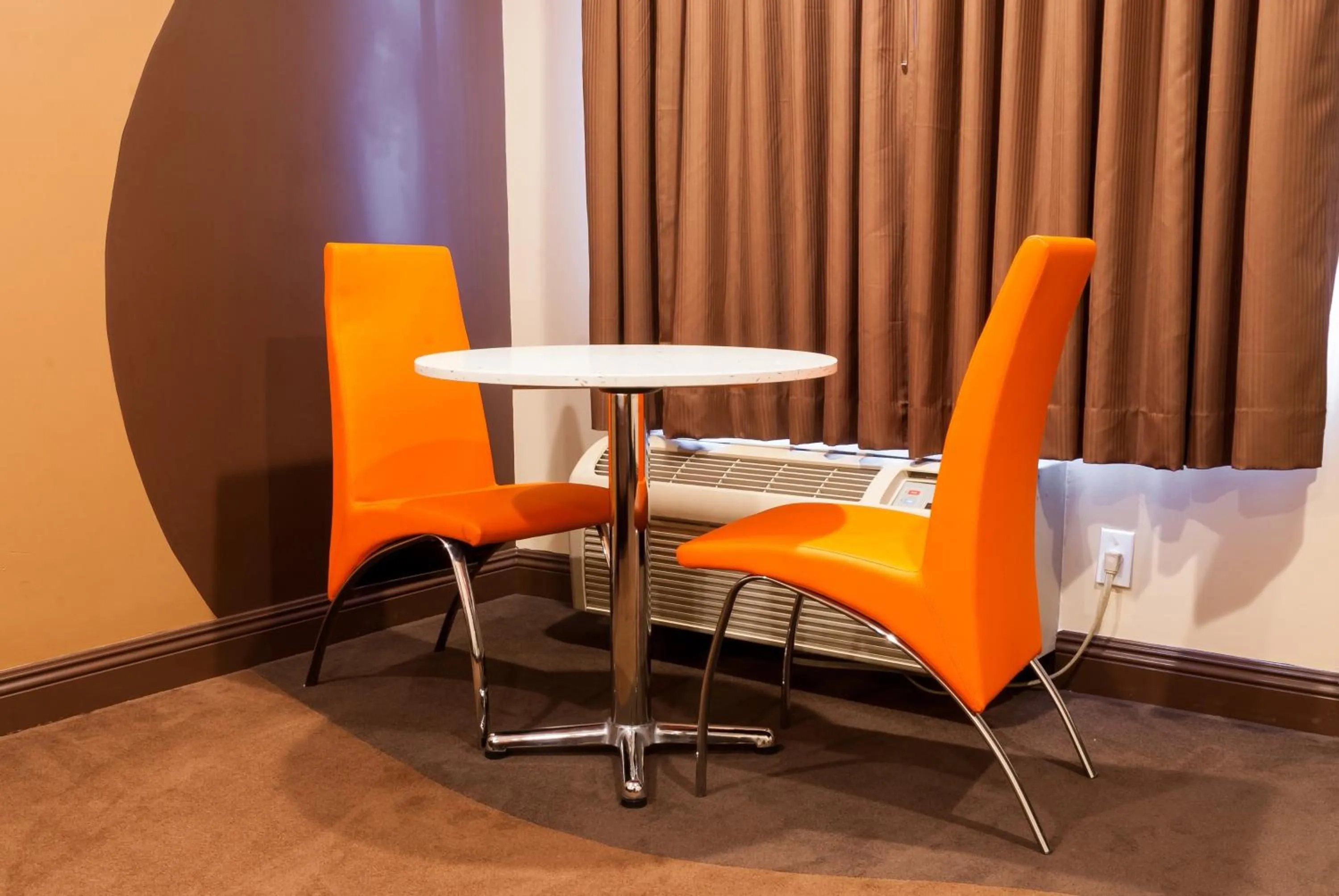 Seating area in Redondo Pier Inn