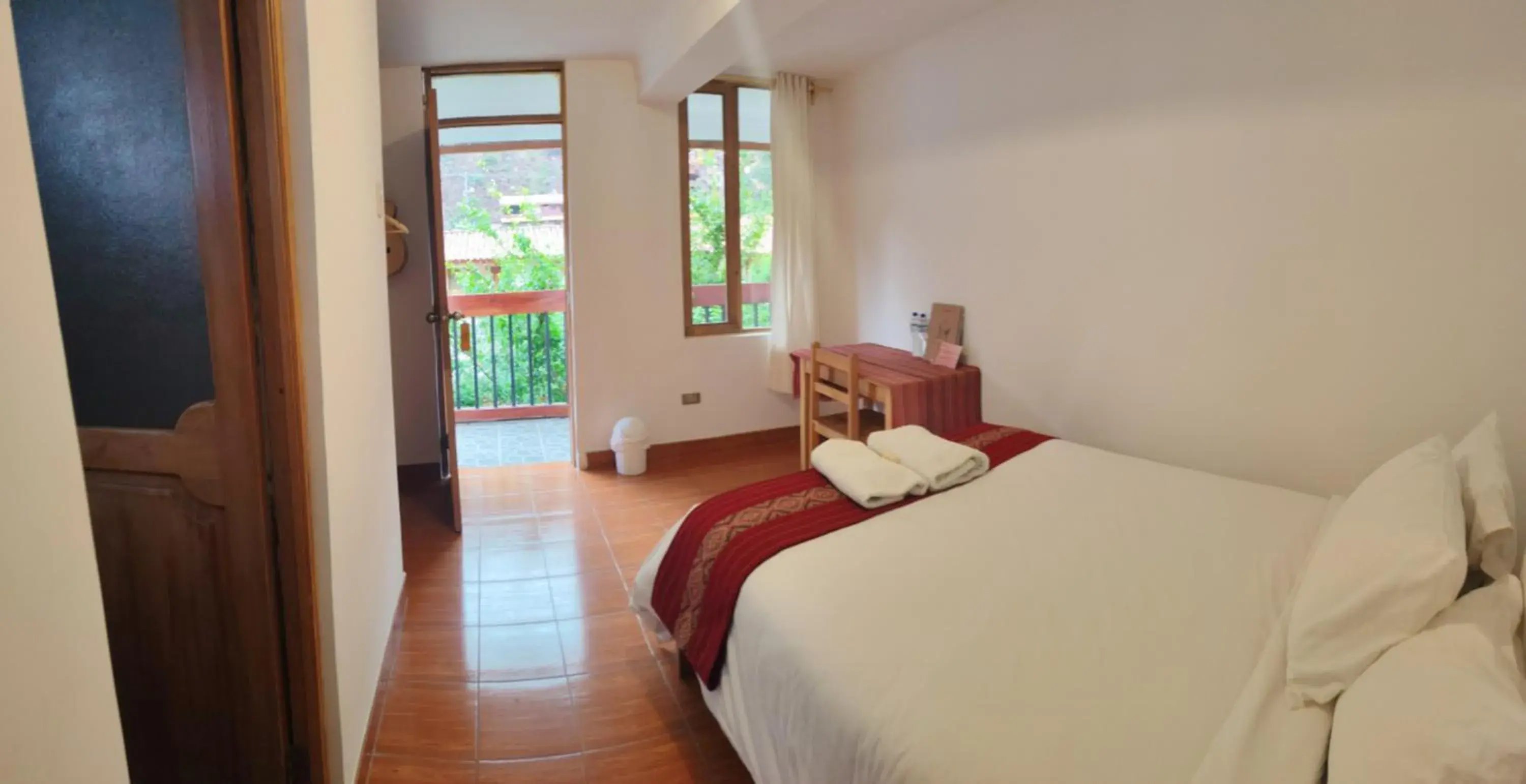 Double Room with Private Bathroom - single occupancy in Hospedaje Chaska Pisac Double Room with Private Bathroom - single occupancy in Hospedaje Chaska Pisac