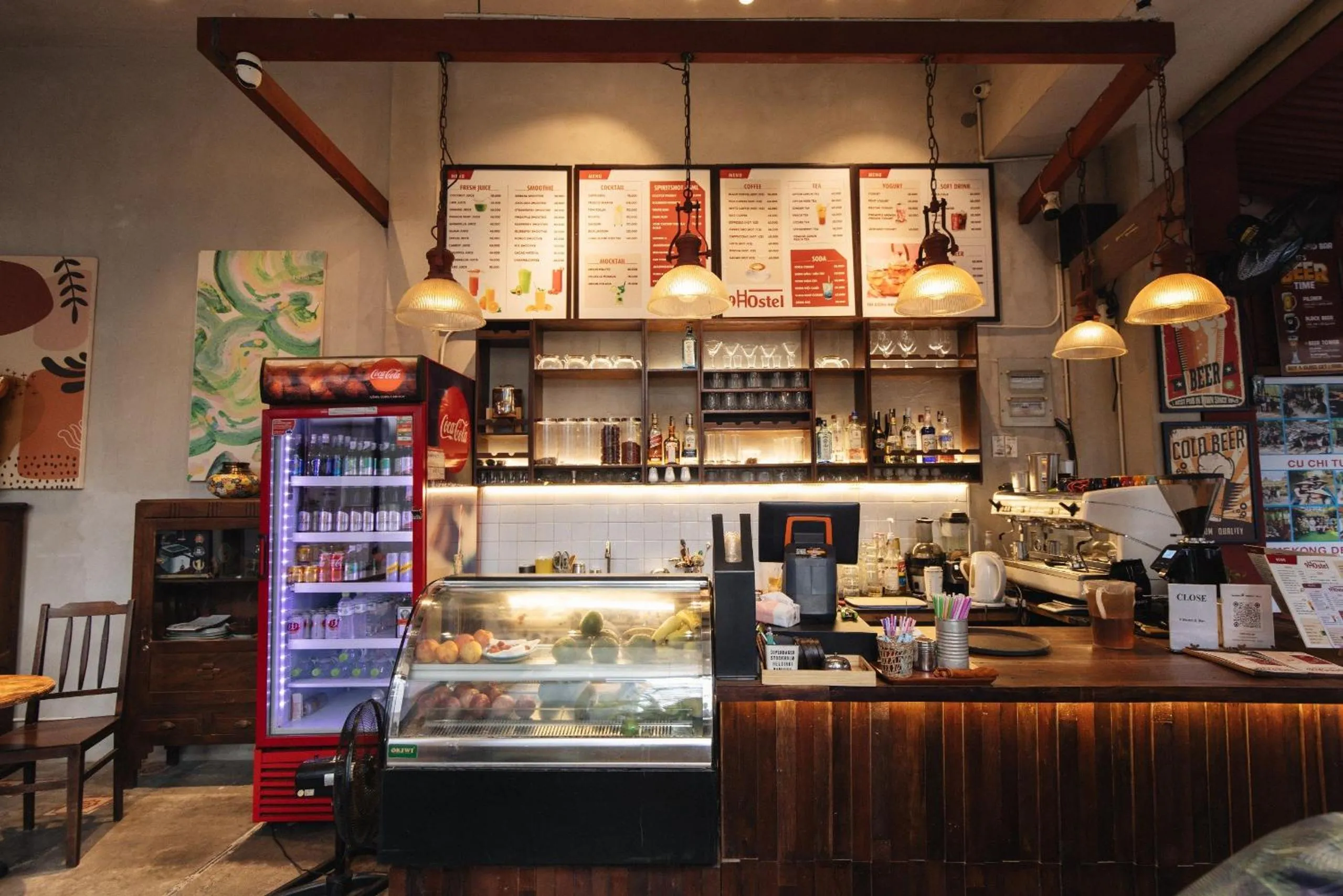 Lounge or bar in 9 Hostel and Bar