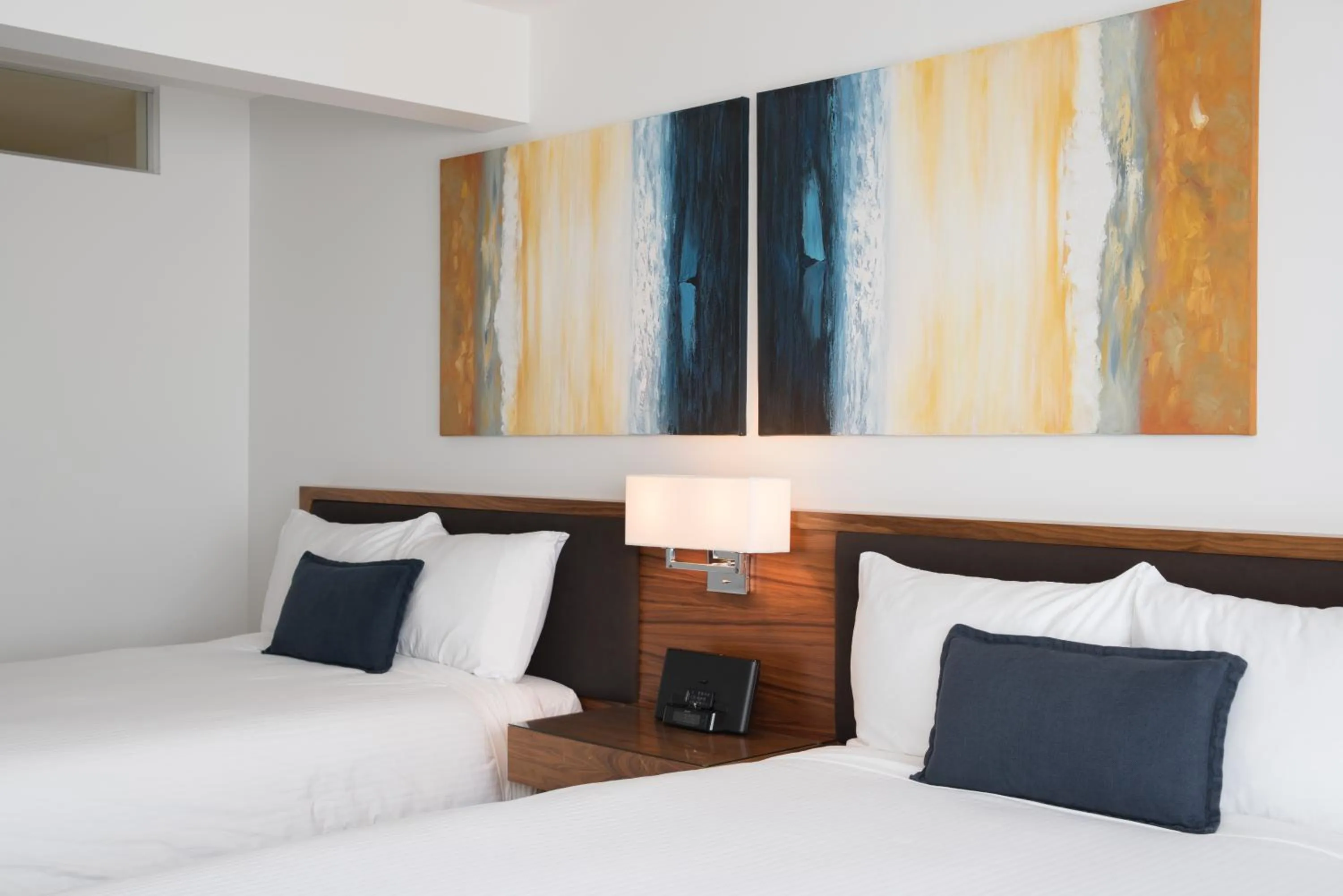 Bed in Qualicum Beach Inn