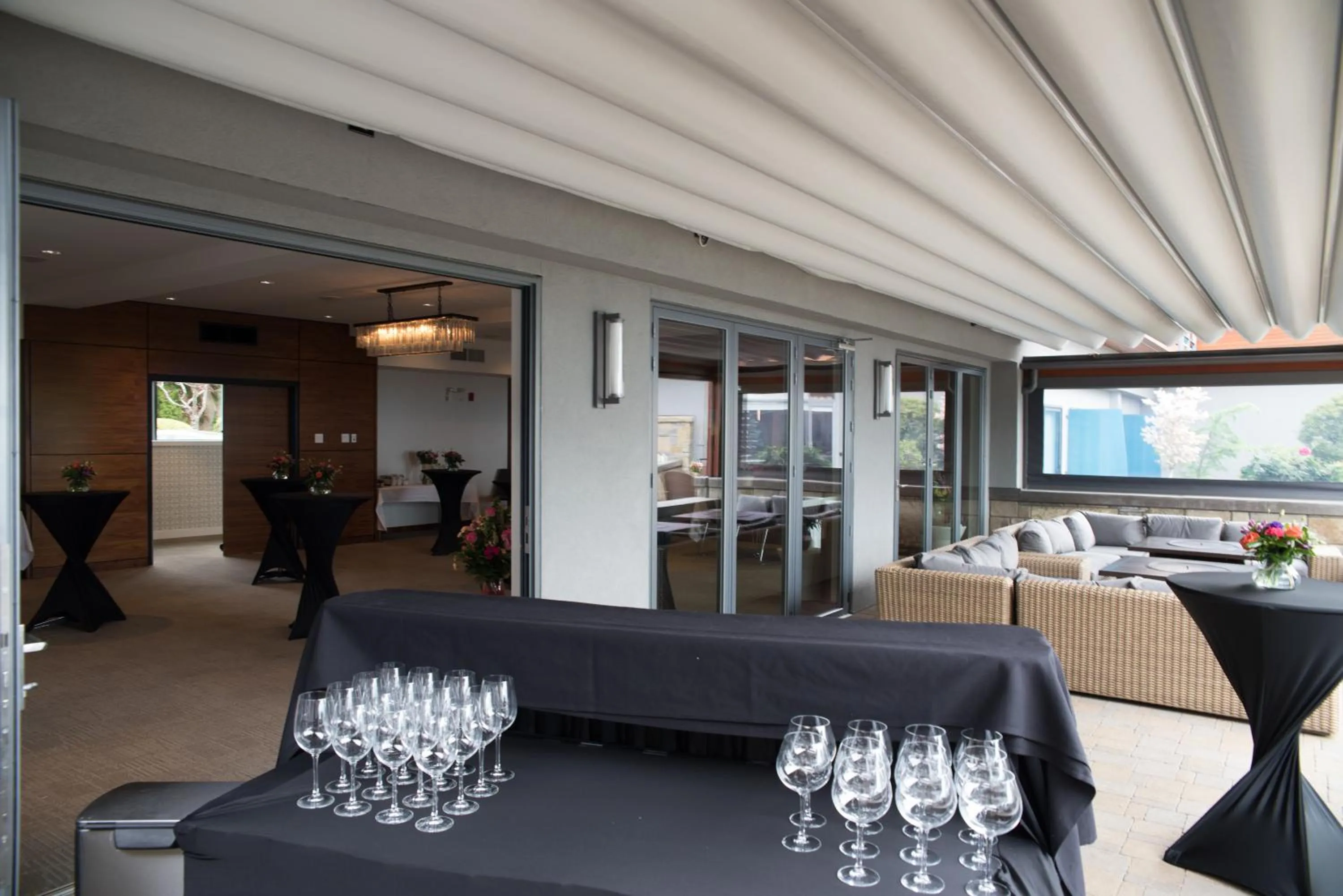 Seating area in Qualicum Beach Inn
