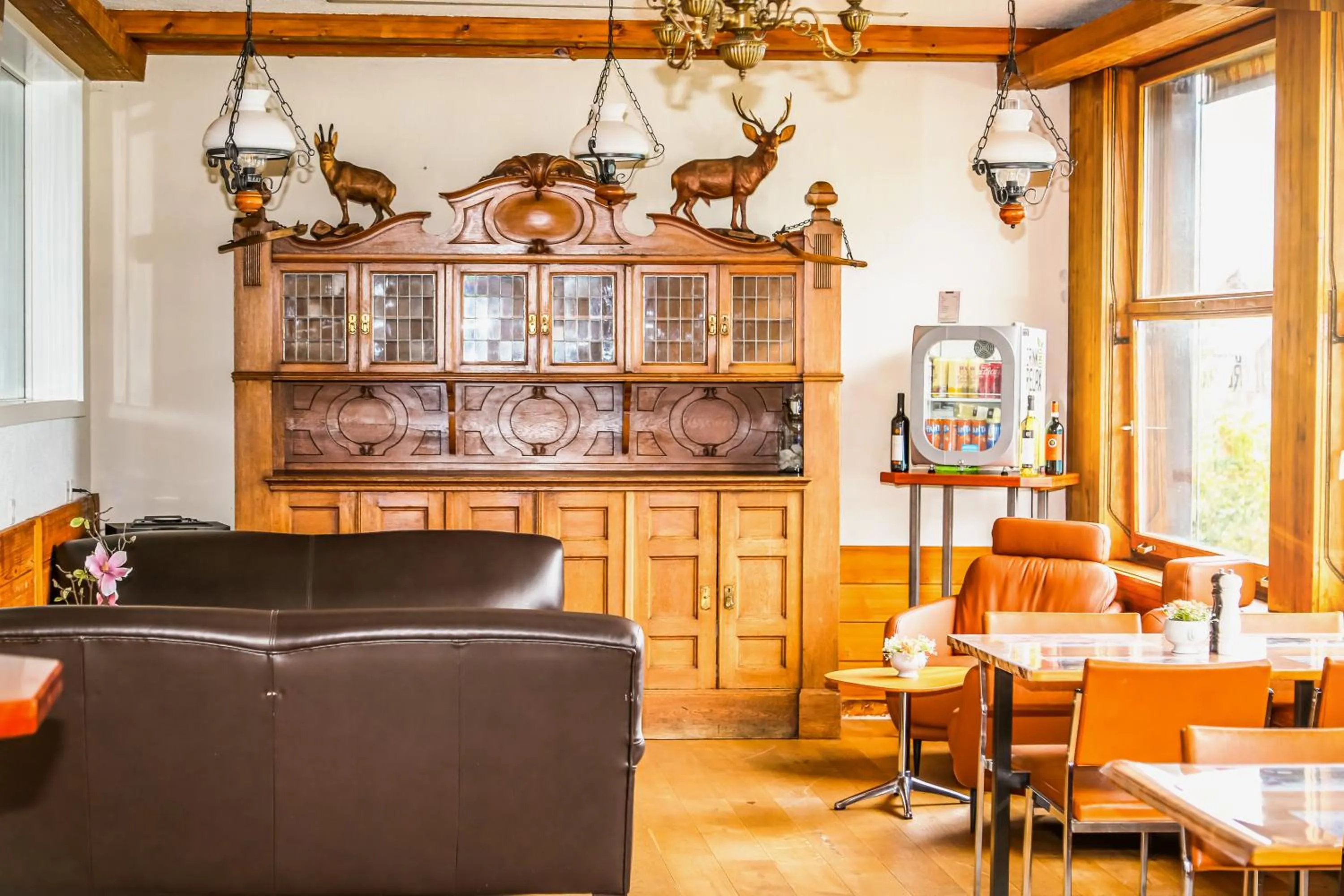 Lounge or bar in Hotel Lakeview bei Interlaken