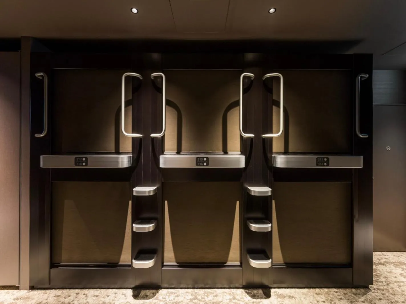 Photo of the whole room in Glansit Kyoto Kawaramachi