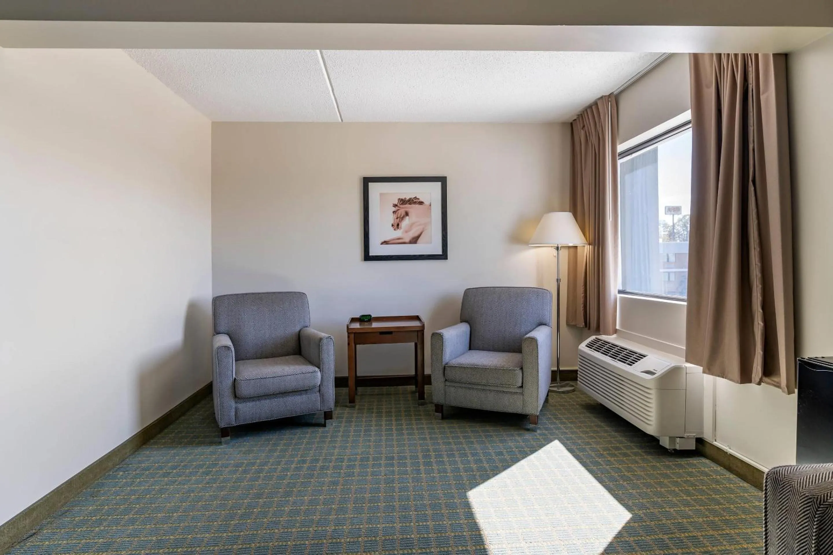 Bedroom in Quality Inn Lexington -Horse Park