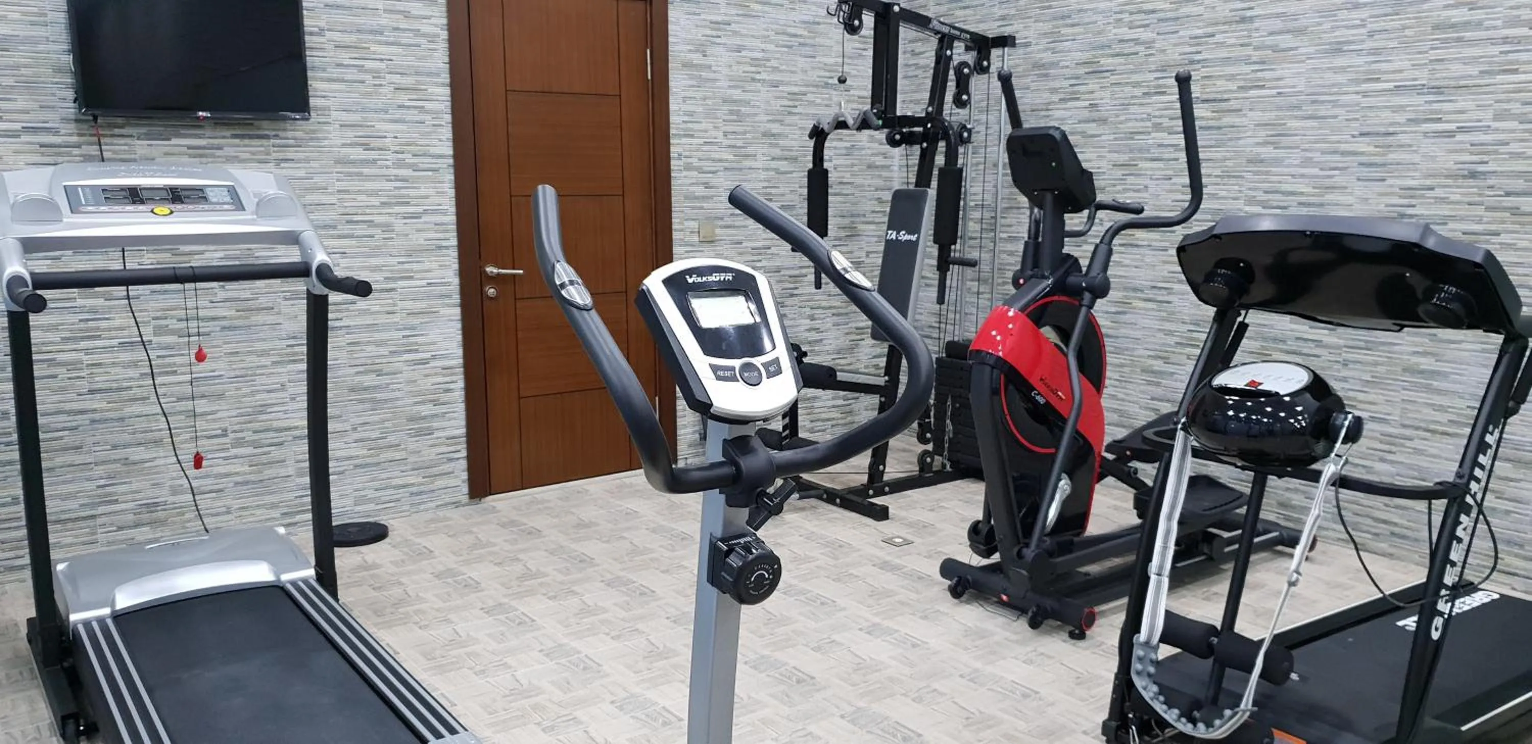Fitness centre/facilities in Atlas Hotel Baku