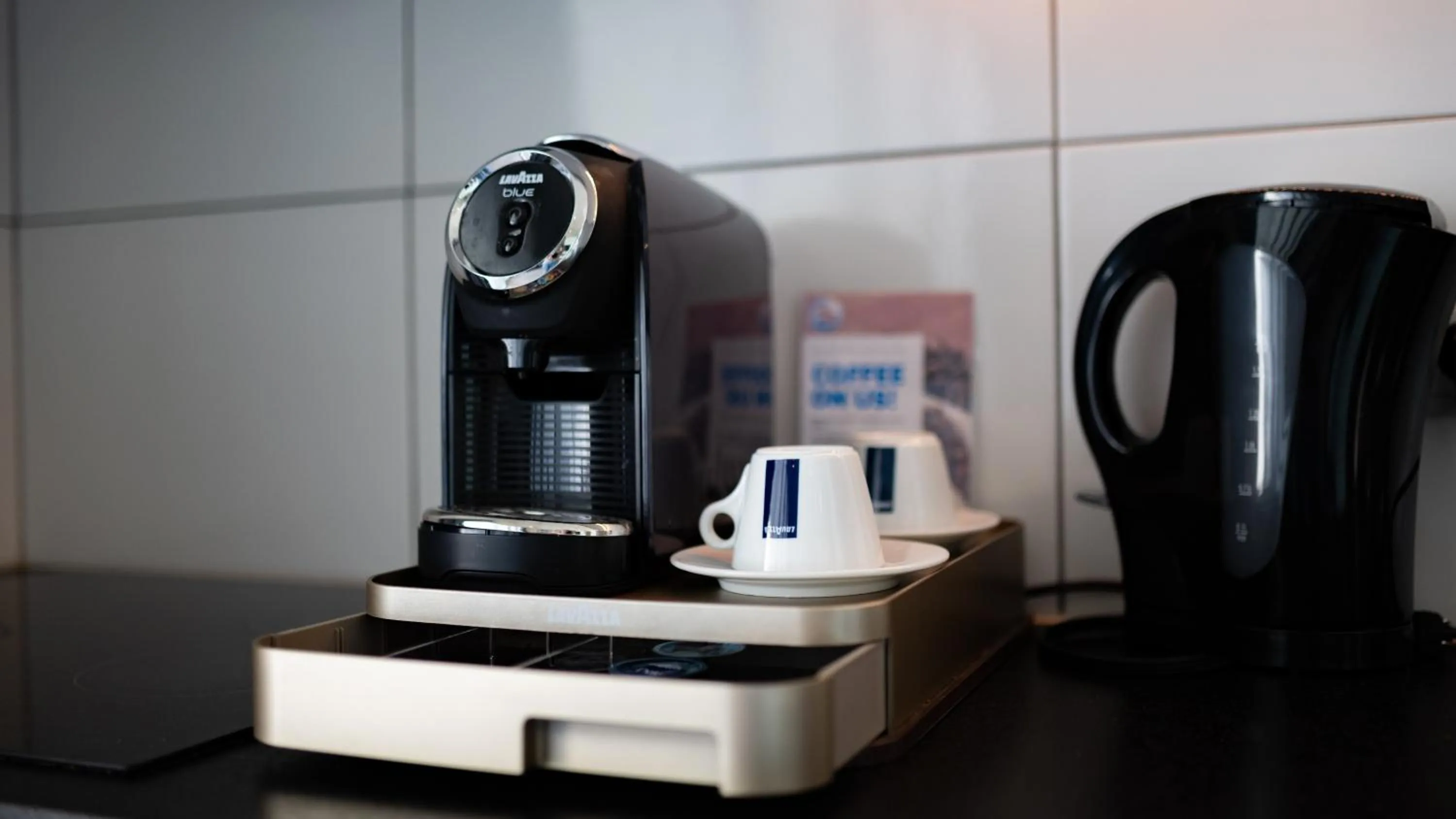 Coffee/tea facilities in Blue Bay Lodges