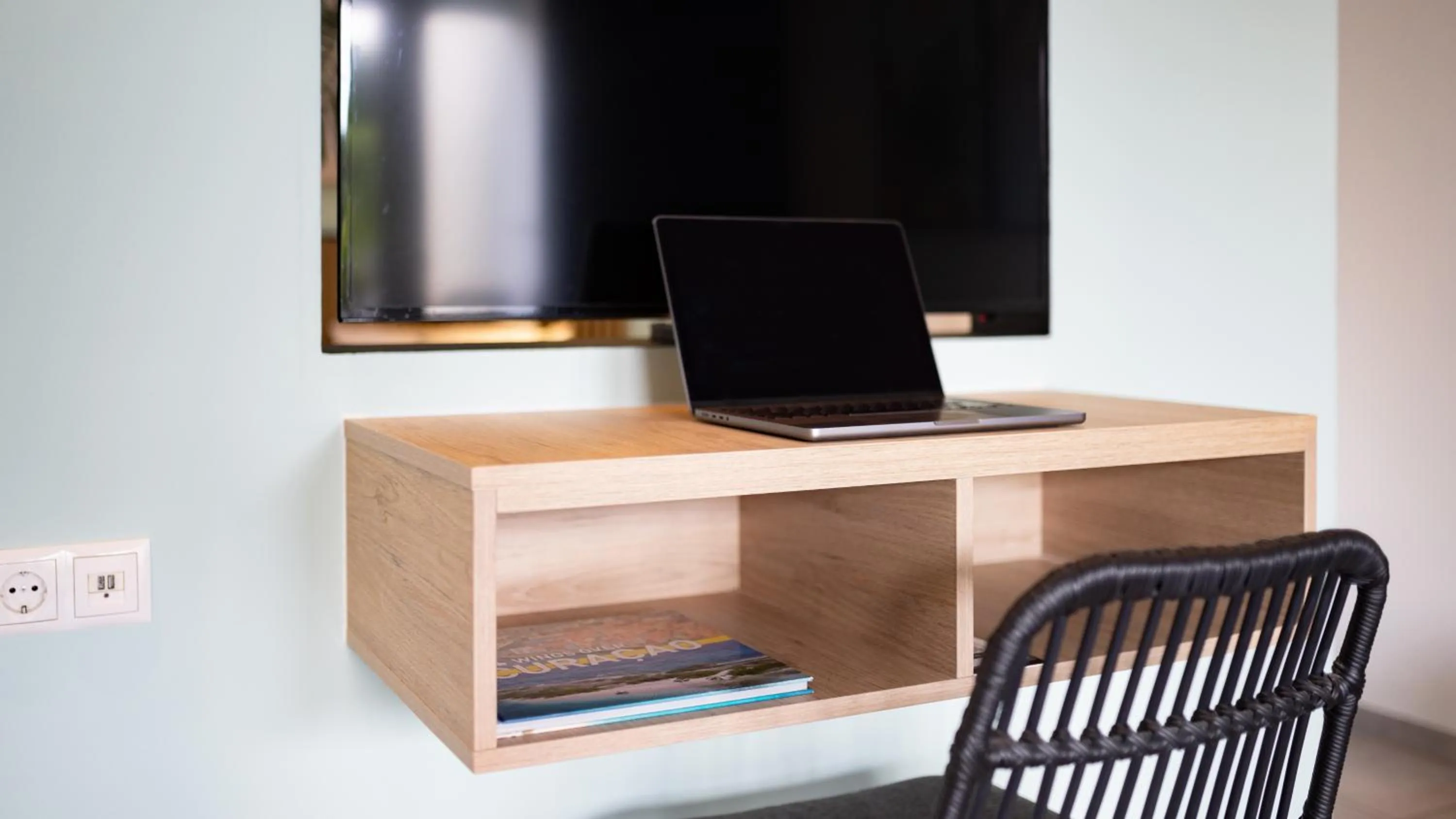 TV and multimedia in Blue Bay Lodges