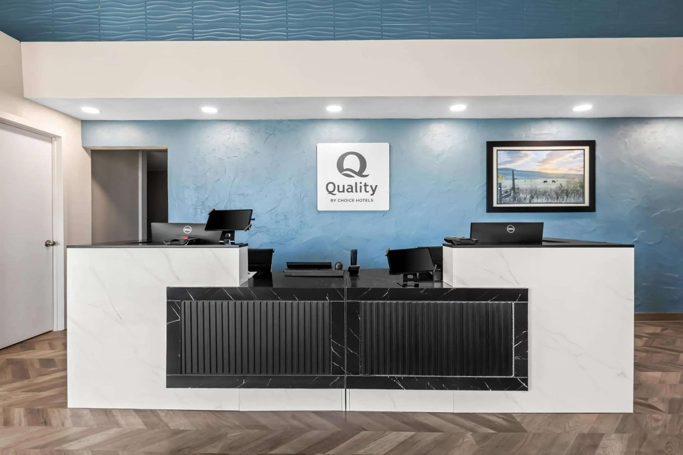Lobby or reception in Quality Inn