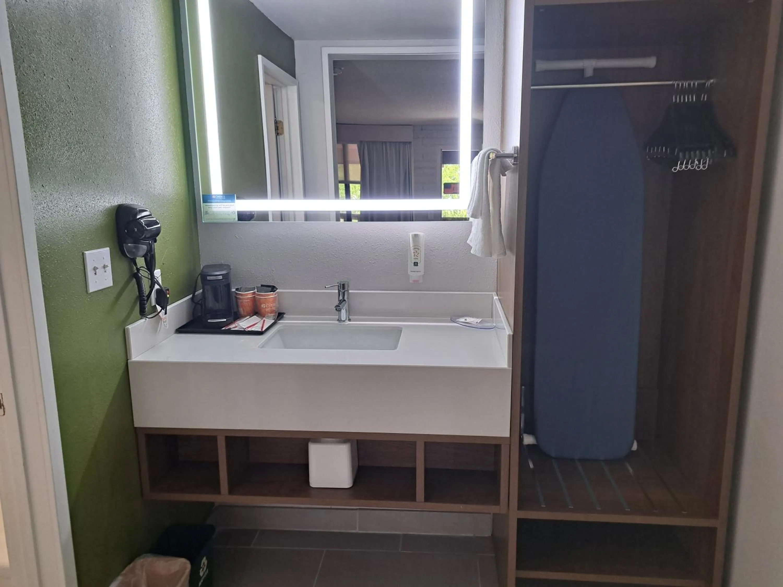 Bathroom in Quality Inn