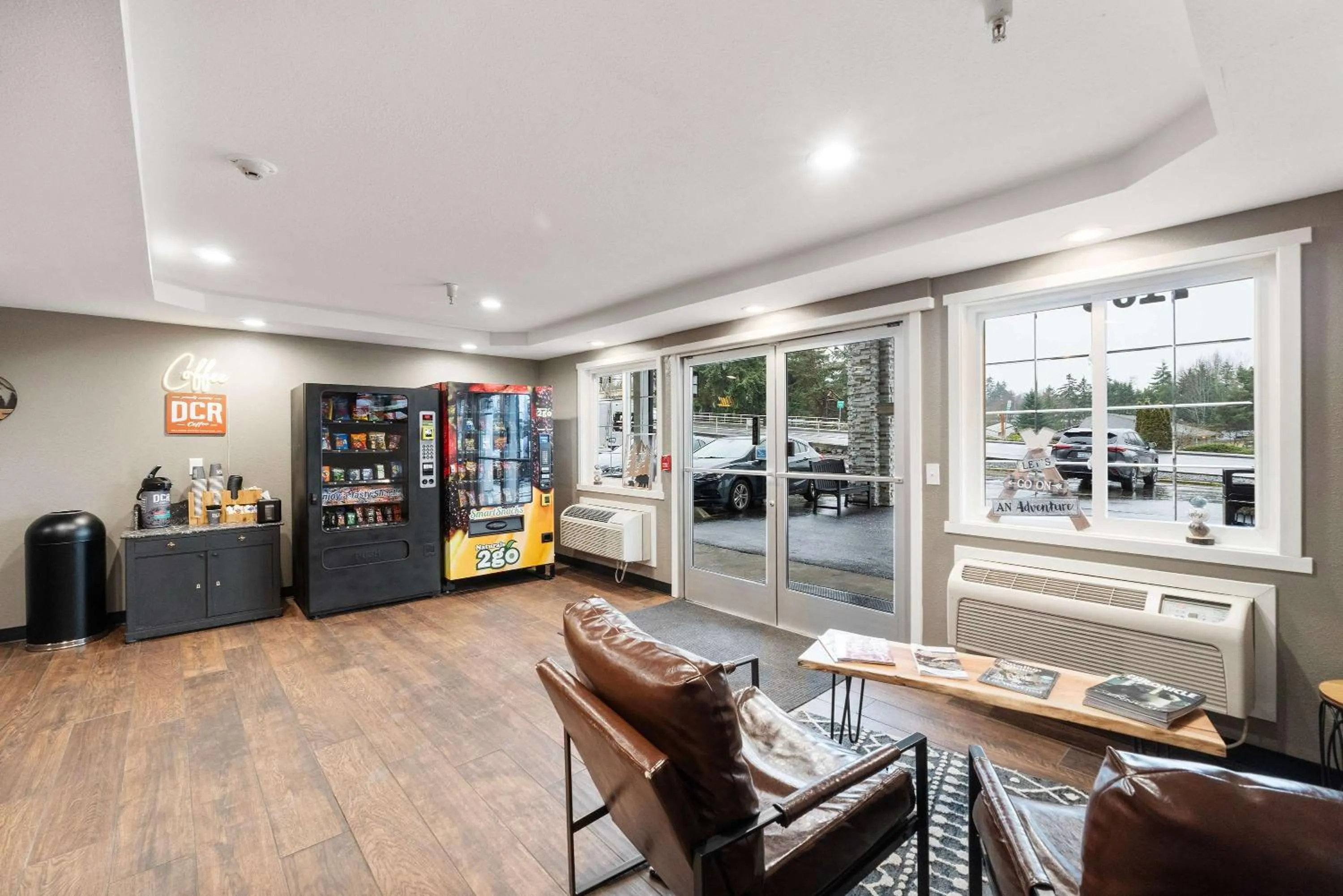 Lobby or reception in Basecamp Puyallup a Travelodge by Wyndham