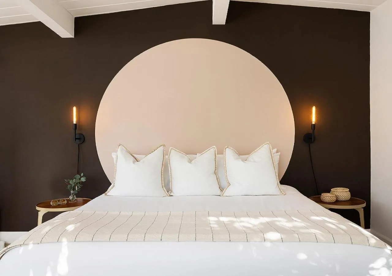 Bed in Laguna Beach Lodge