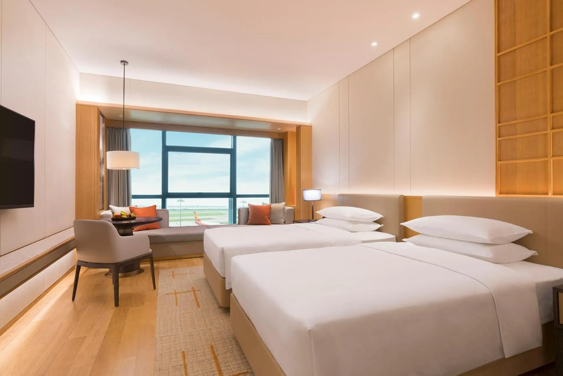 Bedroom, Bed in Hyatt Regency Shenzhen Airport