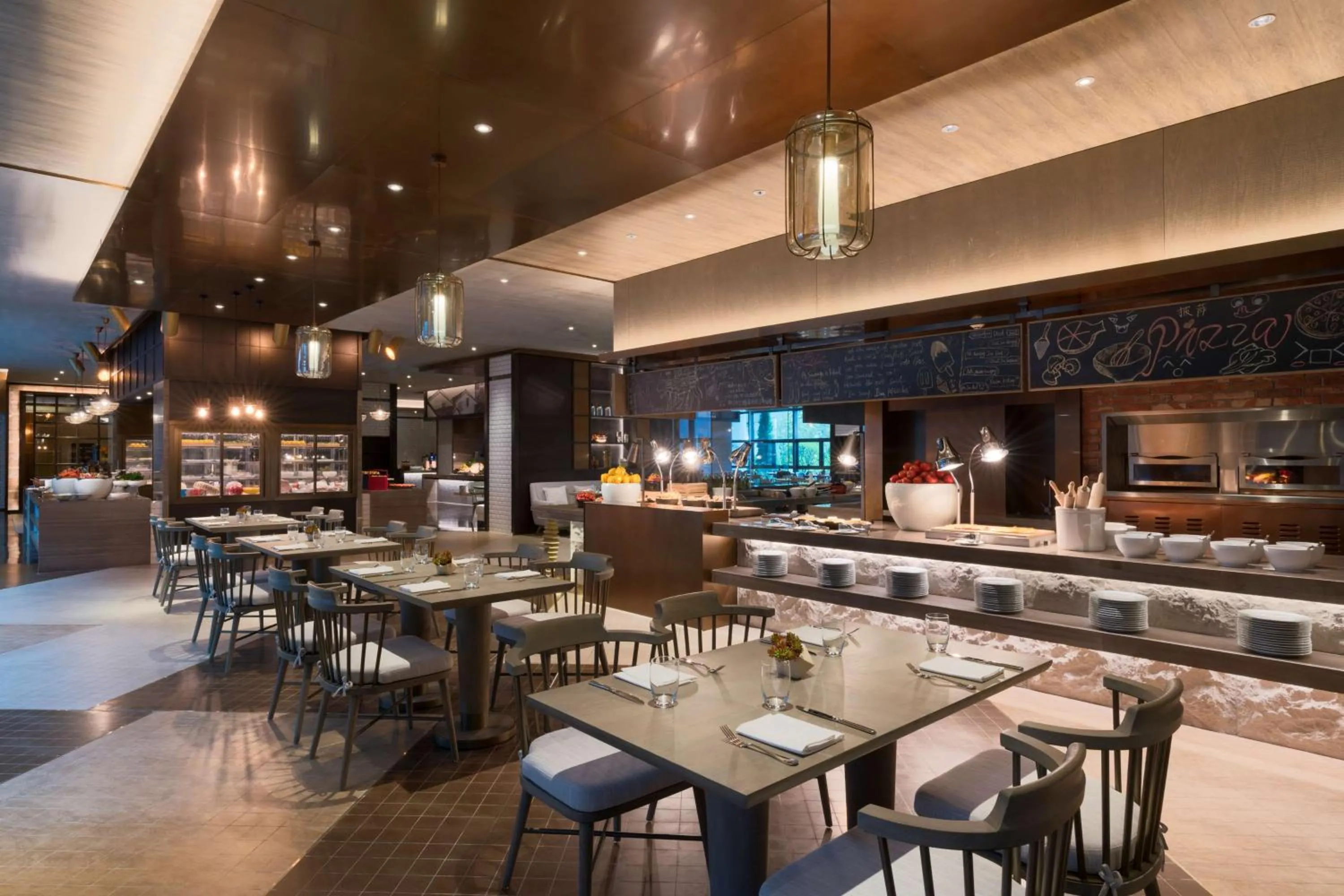 Restaurant/places to eat in Hyatt Regency Shenzhen Airport