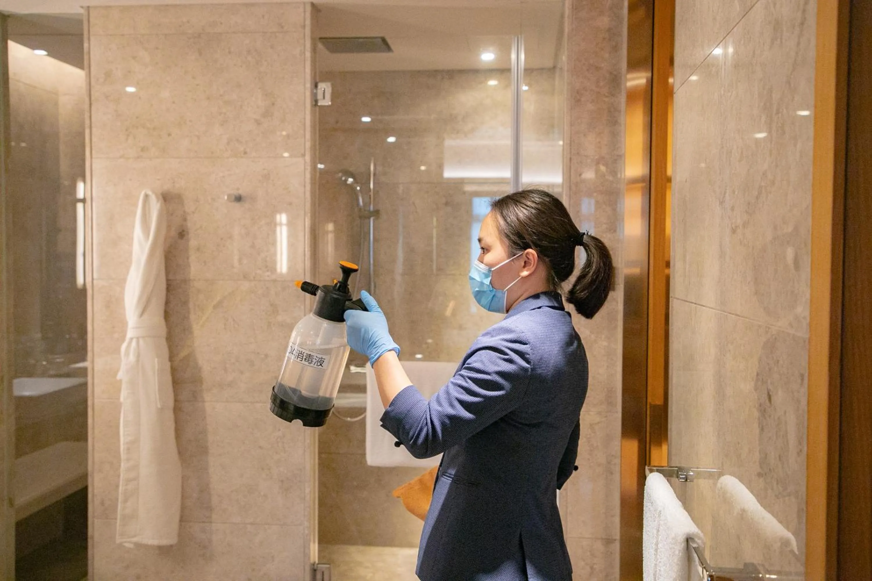 Shower in Hyatt Regency Shenzhen Airport