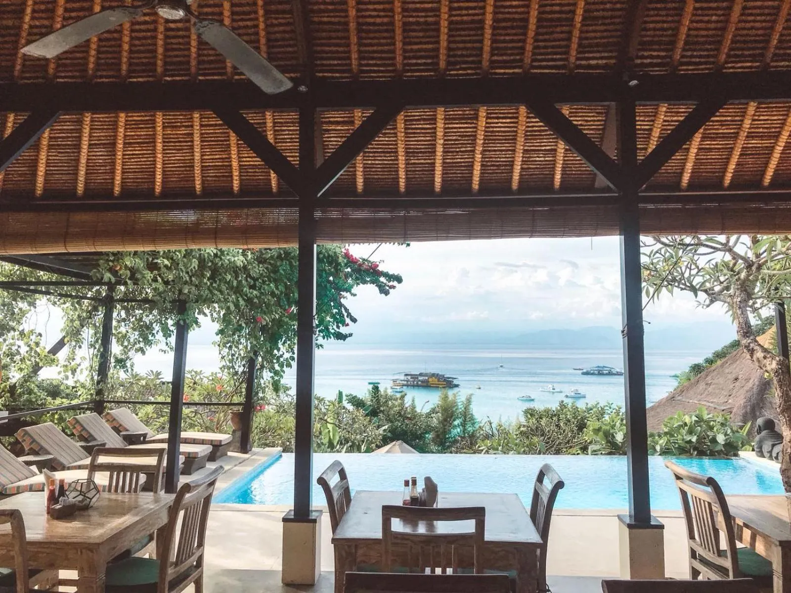 Restaurant/places to eat in Pandana Boutique Hotel