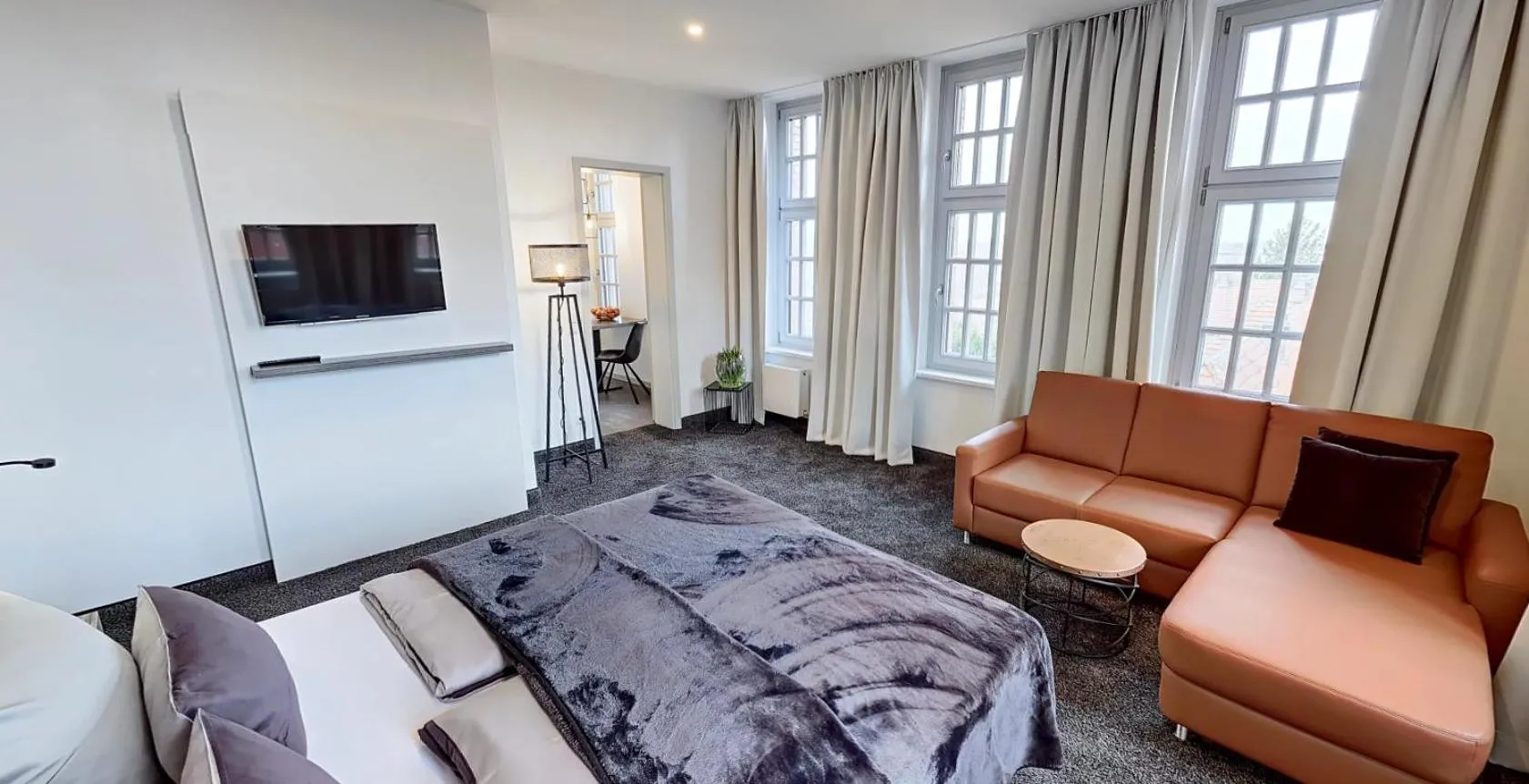 TV and multimedia, Bed in Boardinghouse Emden