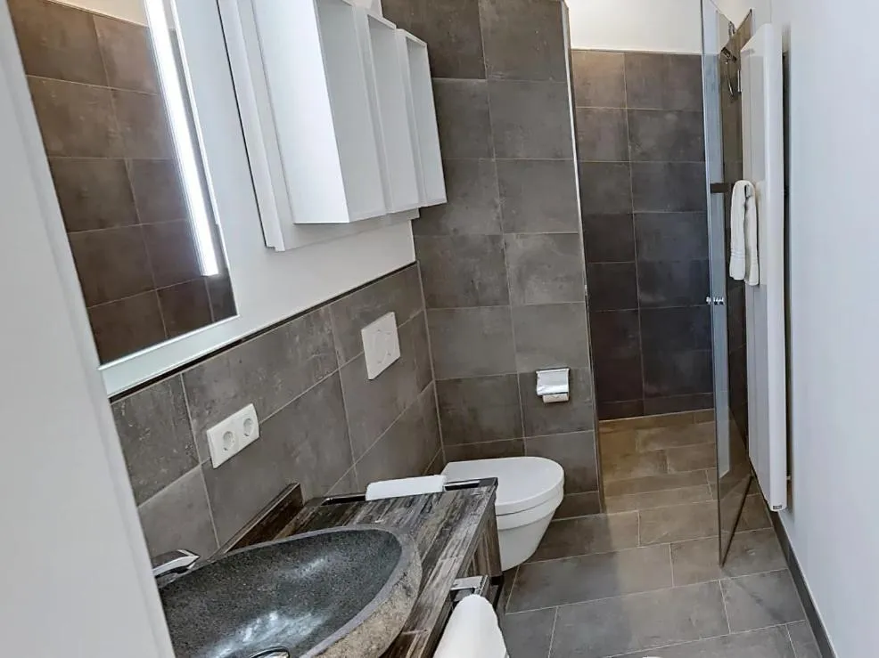 Shower in Boardinghouse Emden
