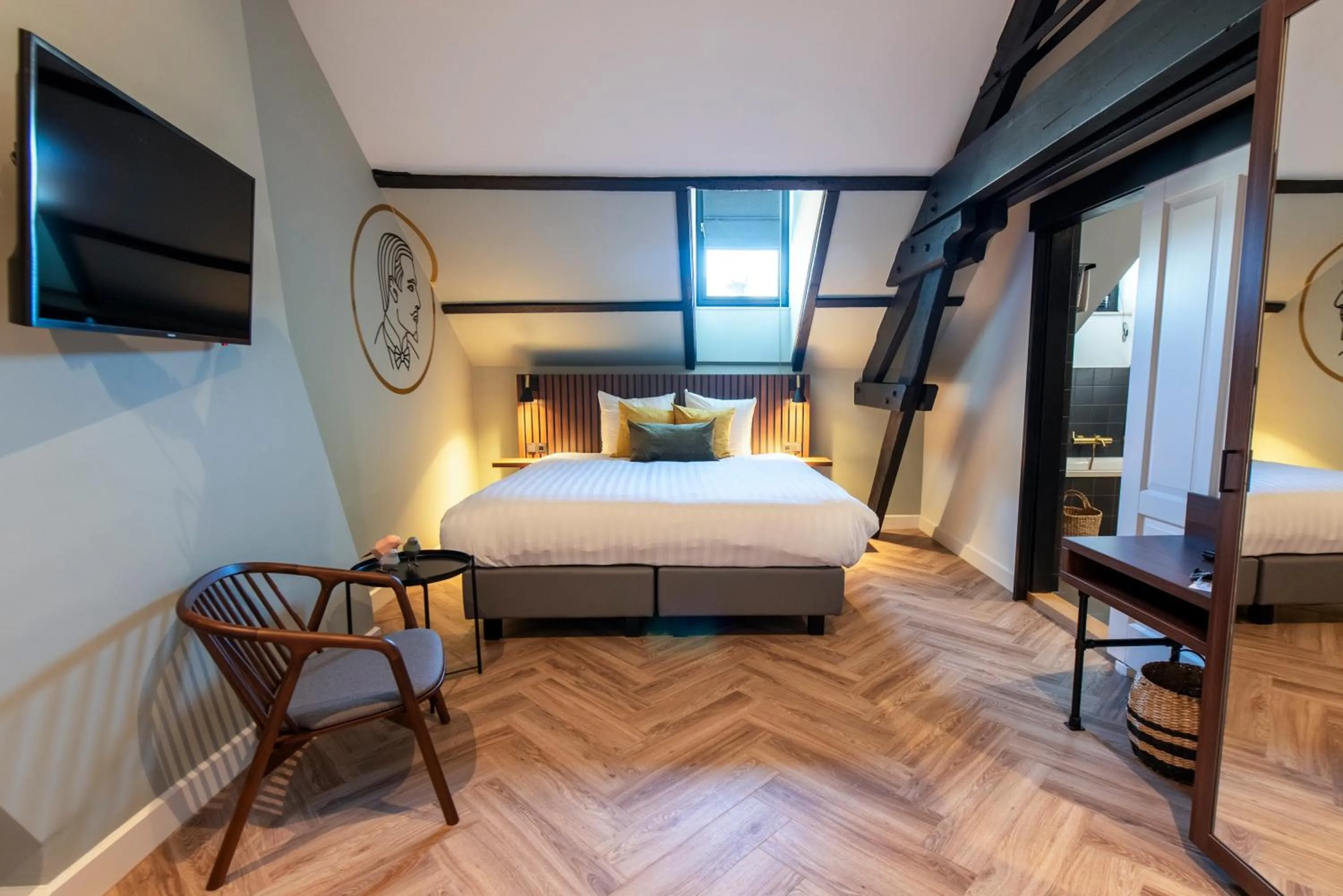 Photo of the whole room, Bed in Alex Maastricht