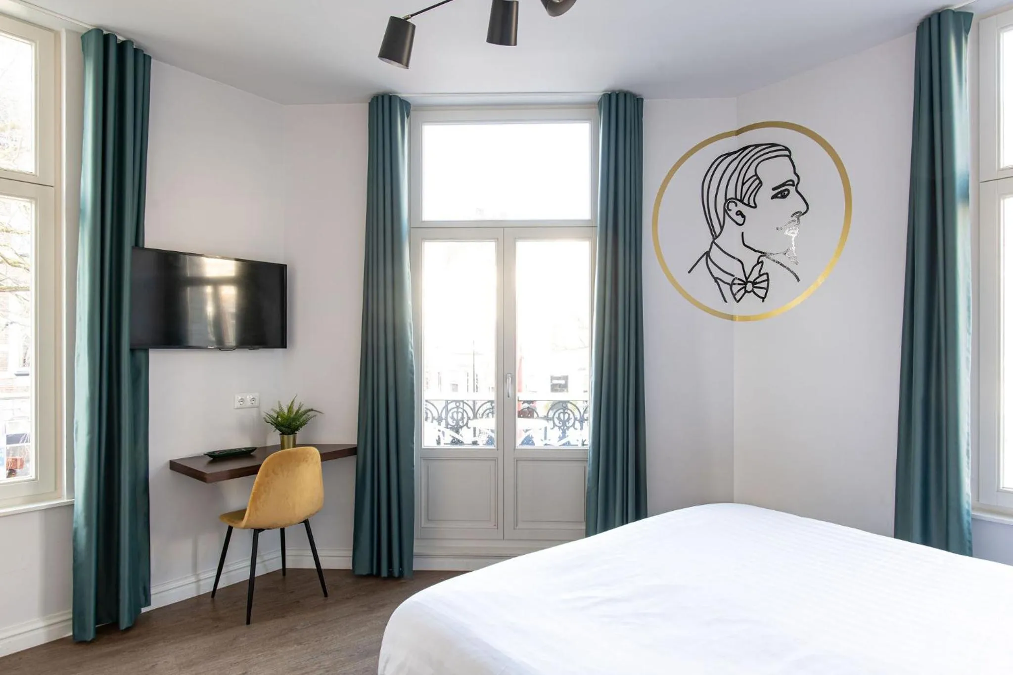 View (from property/room), Bed in Alex Maastricht