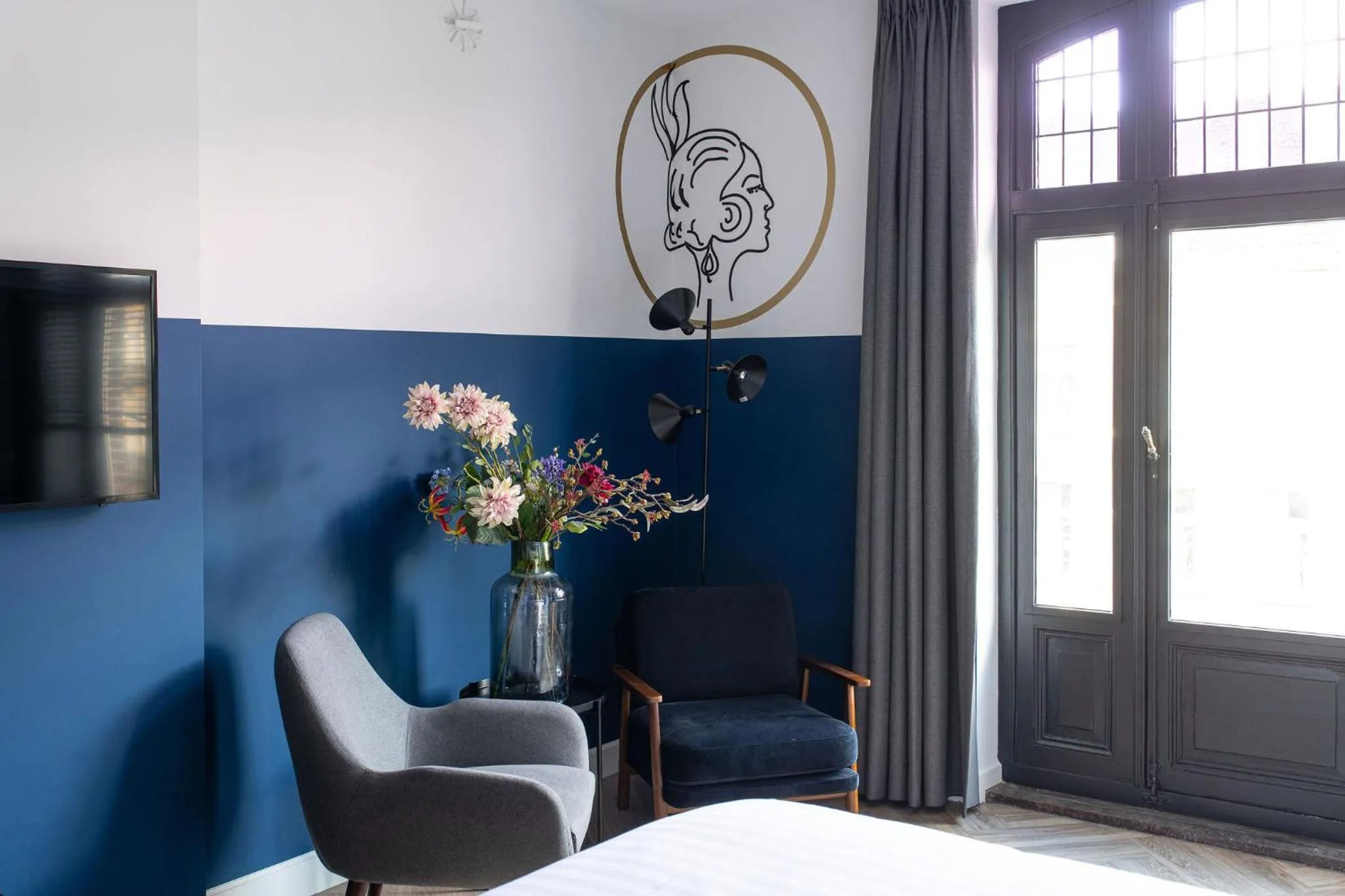 Seating area, Bed in Alex Maastricht