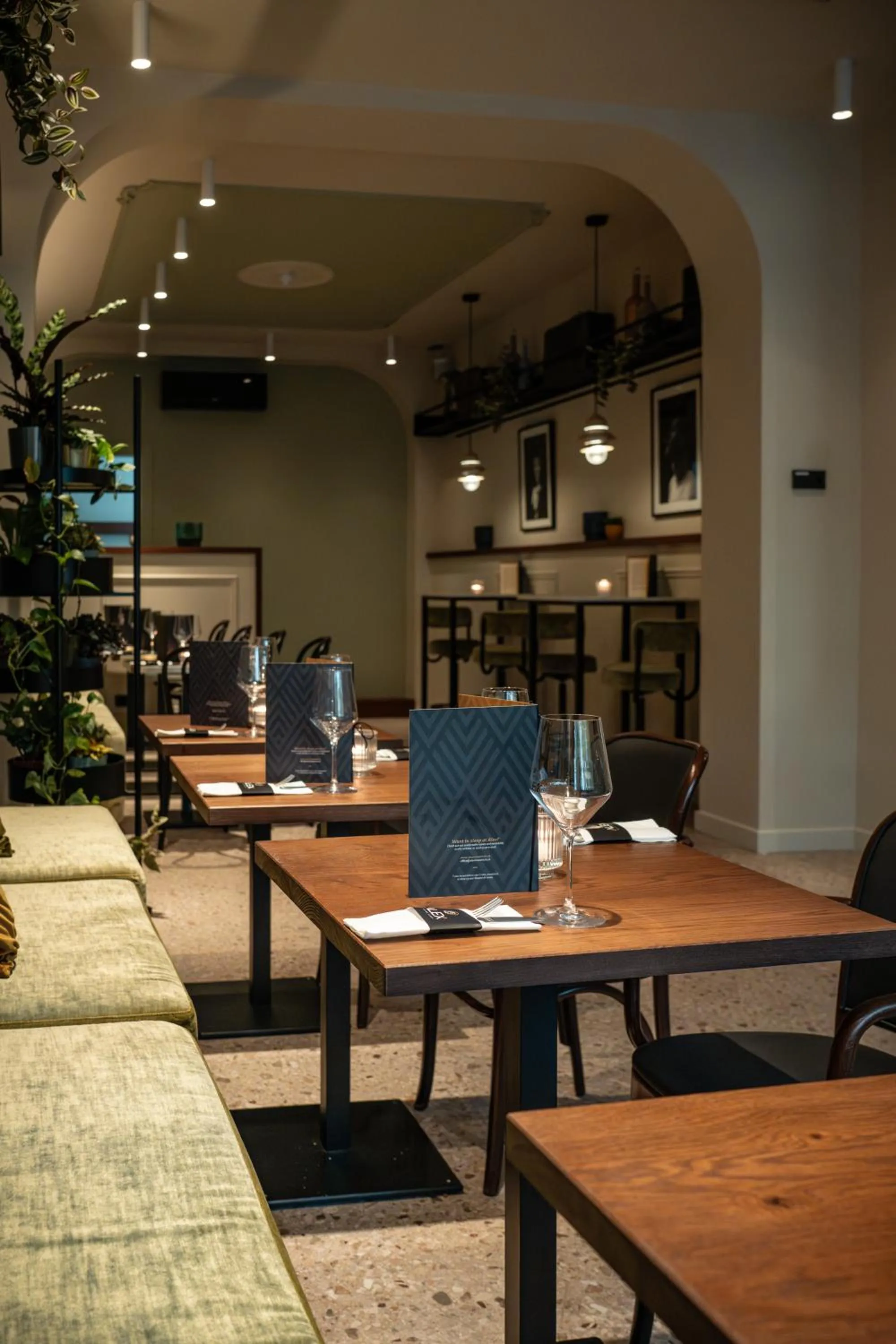 Restaurant/places to eat in Alex Maastricht