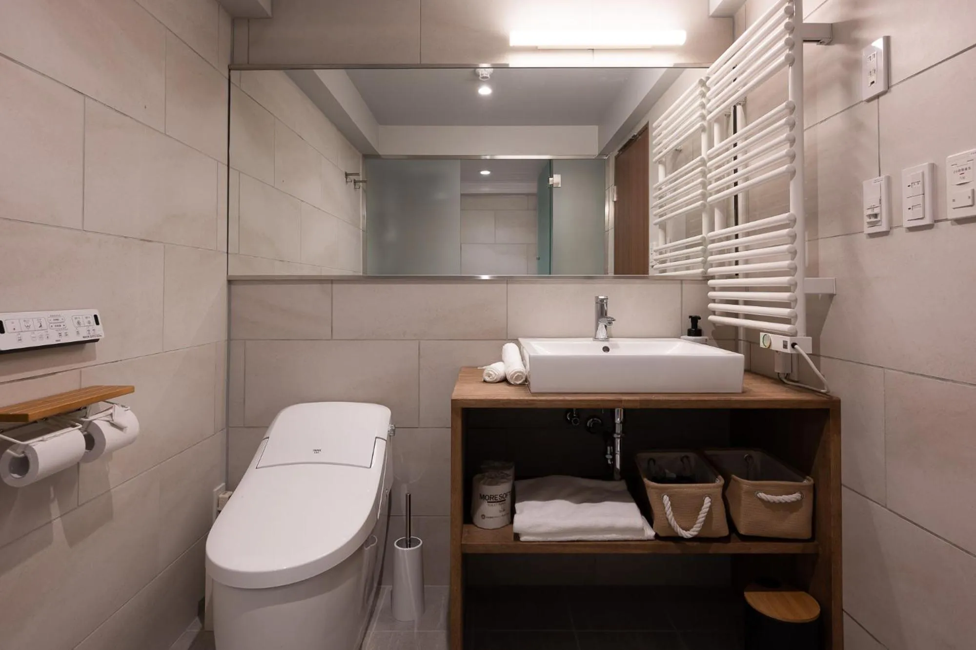 Toilet in Kawamotoya