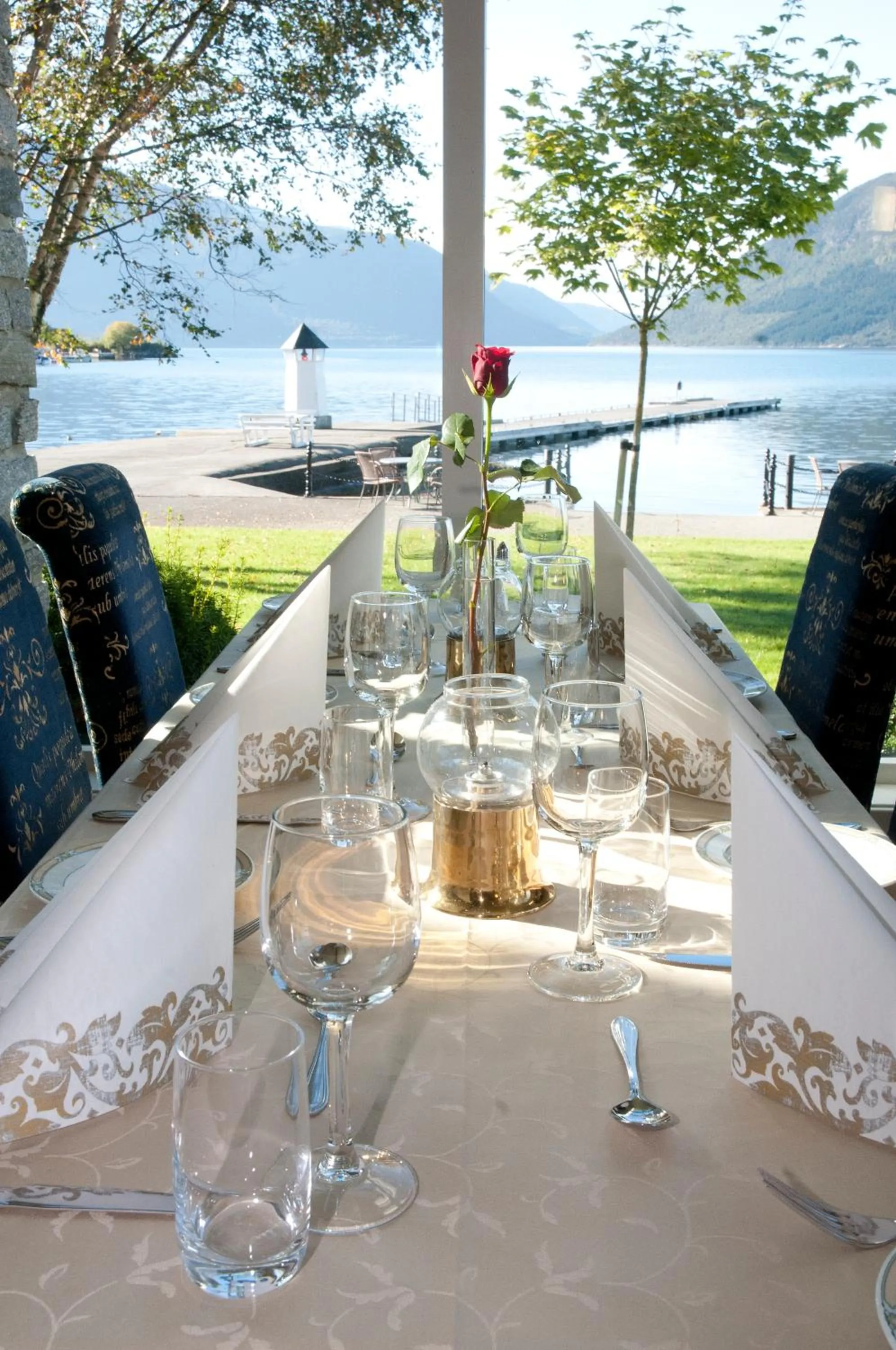 Restaurant/places to eat in Rosendal Fjordhotel