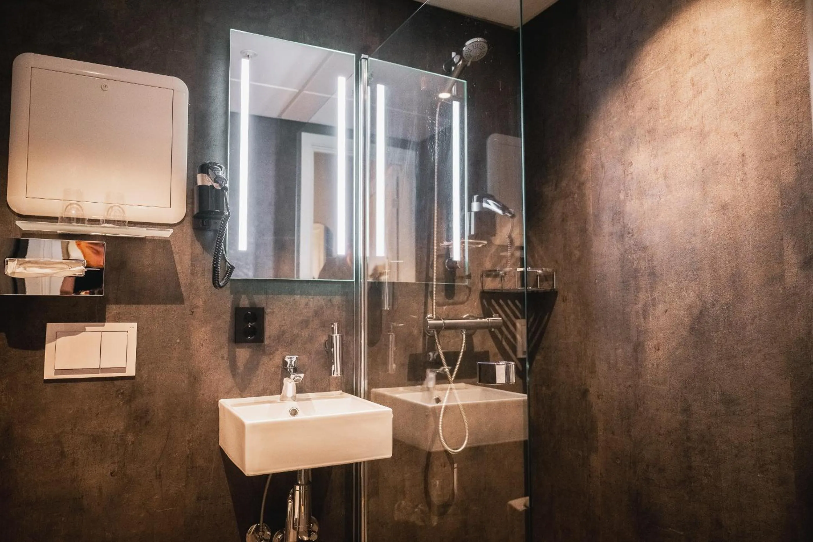 Bathroom in Rosendal Fjordhotel