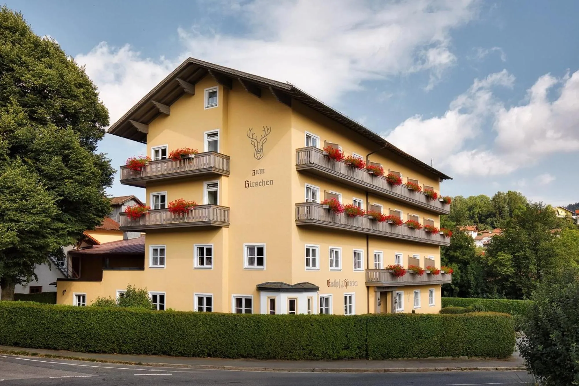 Property building in Hotel zum Hirschen