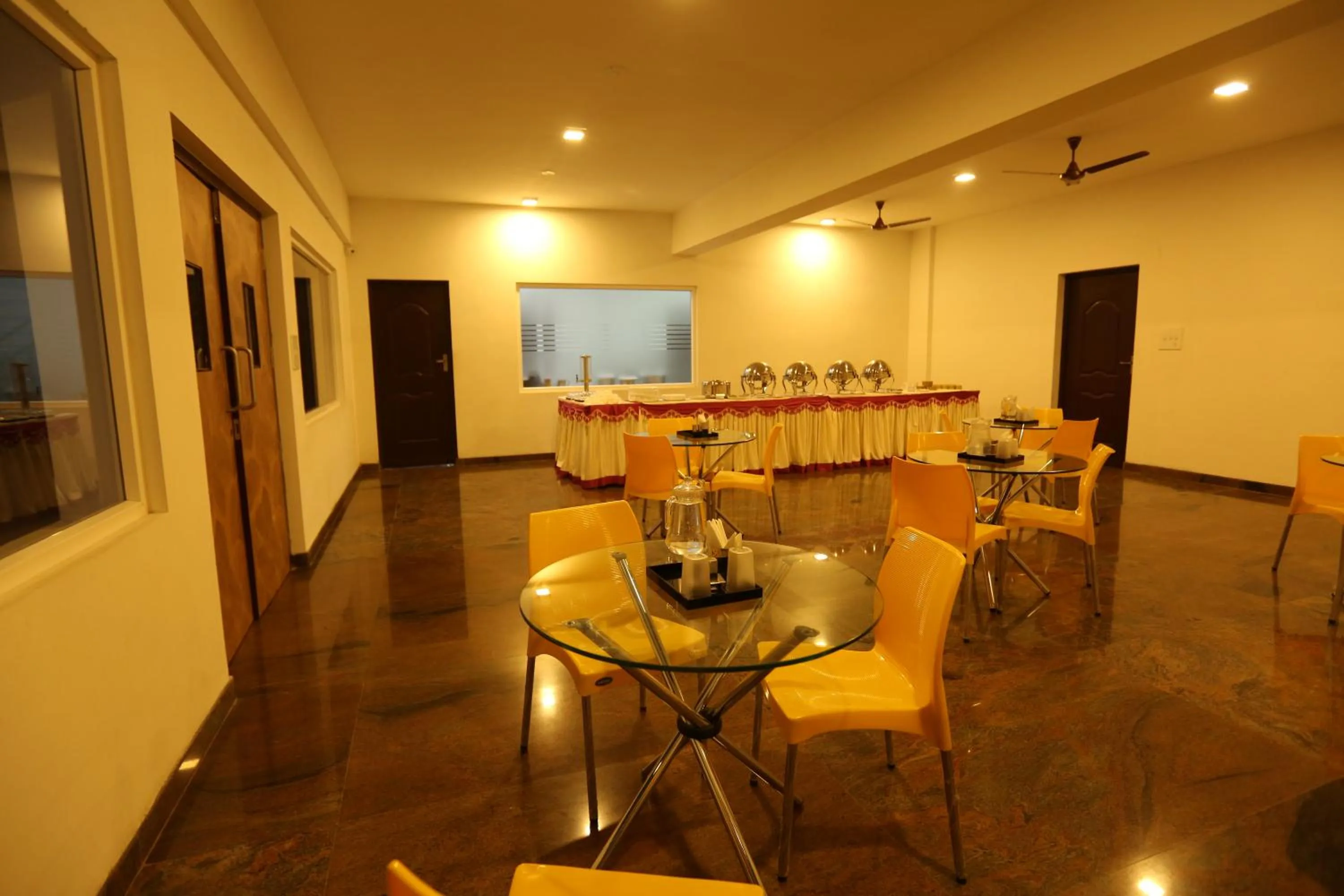 Banquet/Function facilities in Hotel Jump In & Out