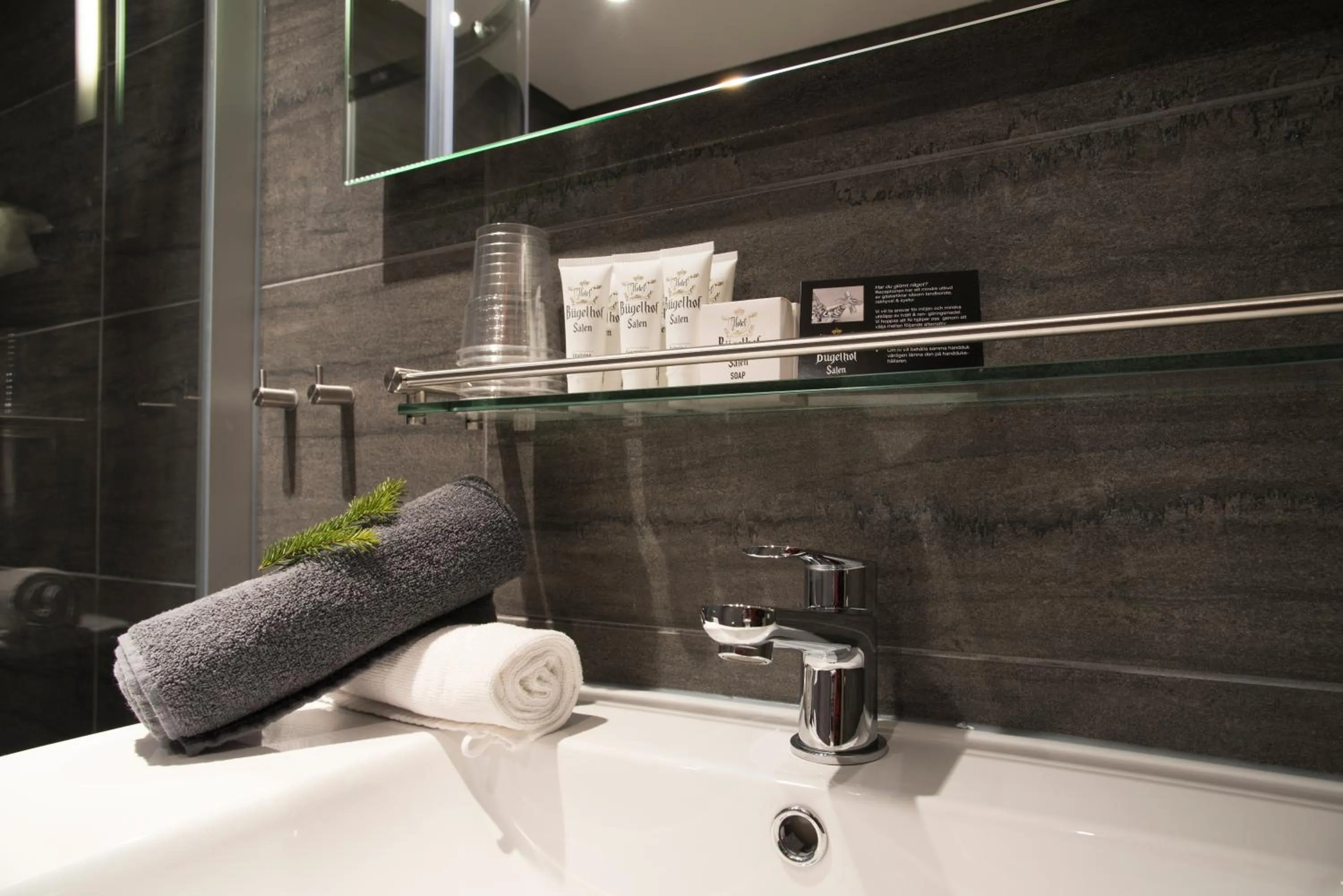 Bathroom in Hotel Bügelhof