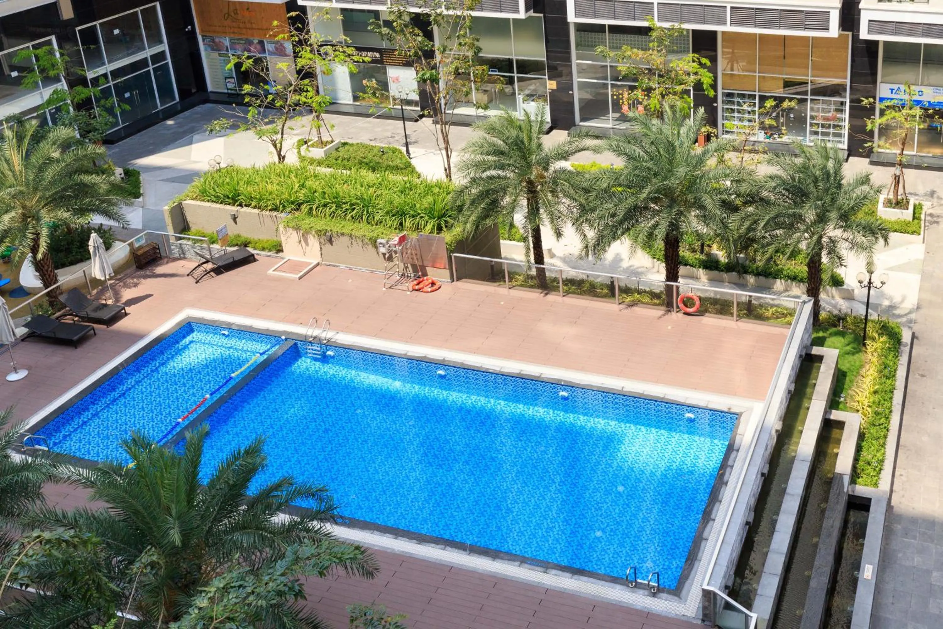 Sky Center Near Airport