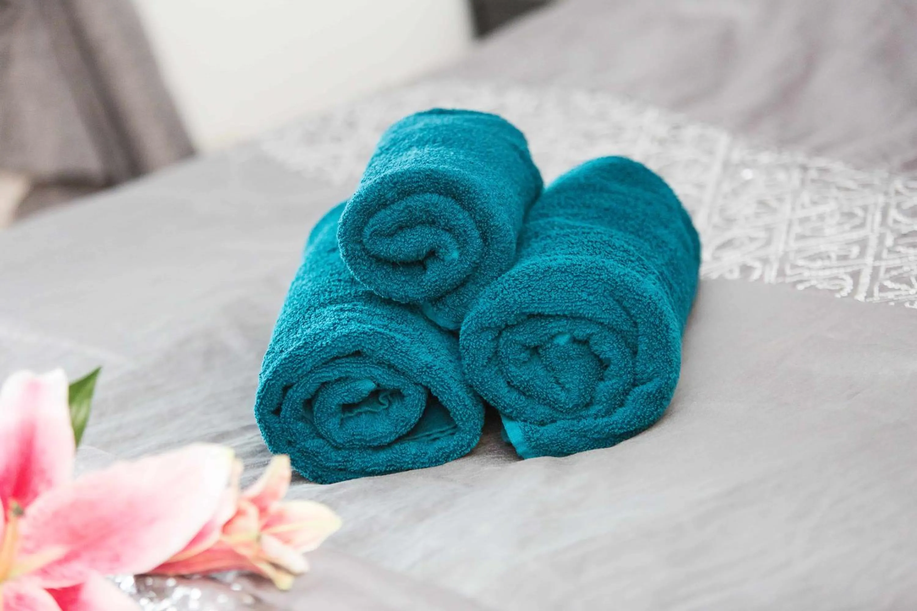 Living room, Bed in Grand Central Littleover Deluxe Apartments