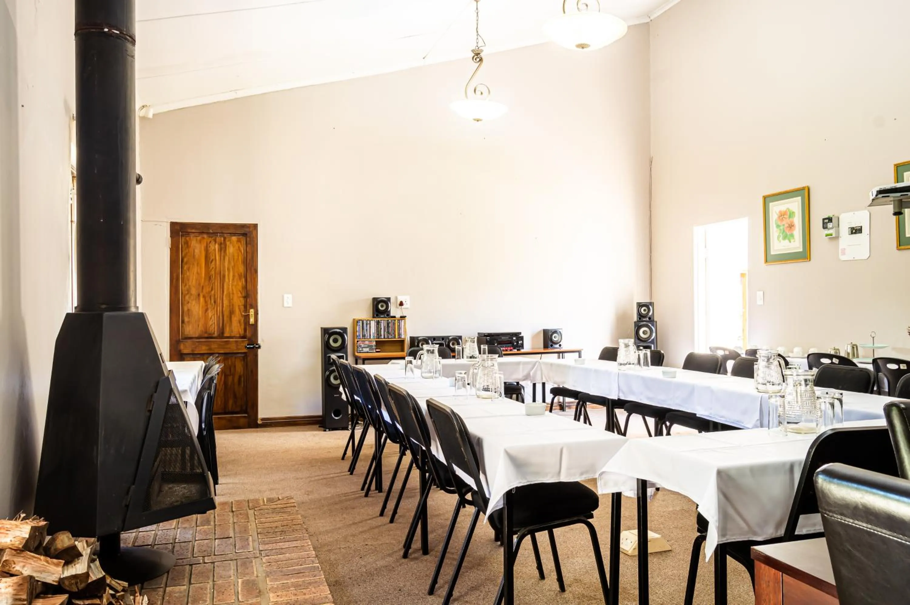 Meeting/conference room in Dunroamin Bed and Breakfast