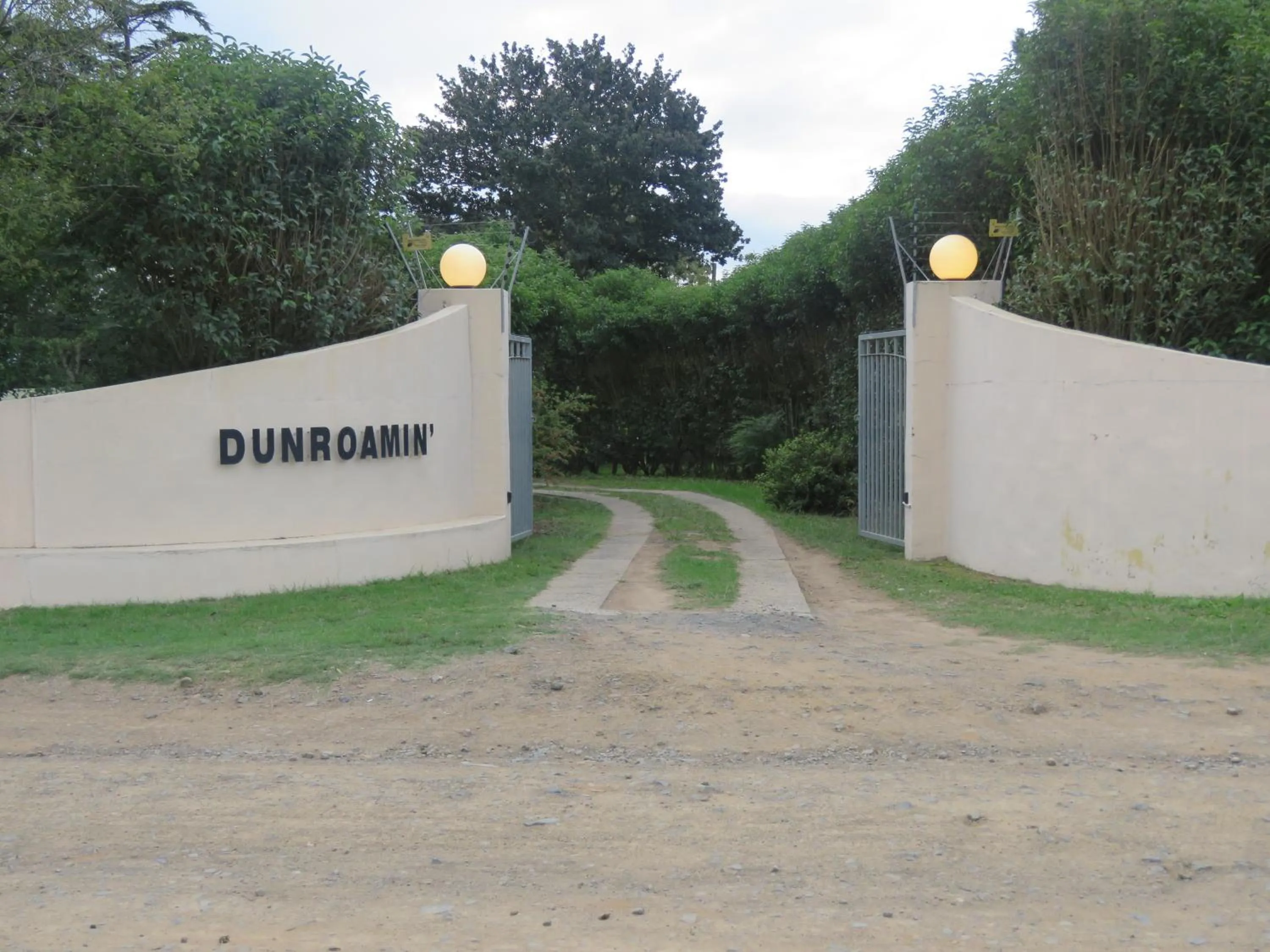 Property logo or sign in Dunroamin Bed and Breakfast