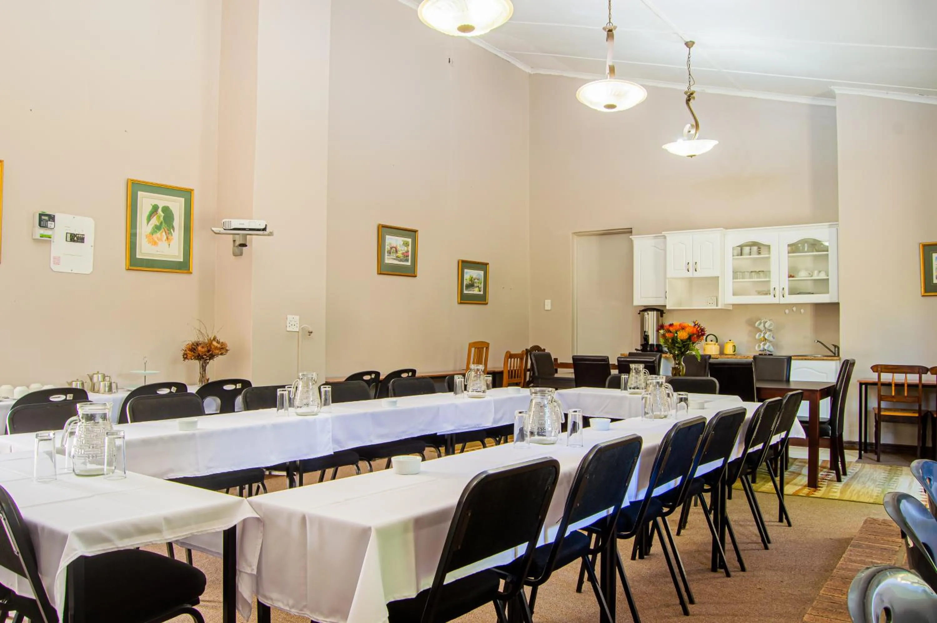 Meeting/conference room in Dunroamin Bed and Breakfast