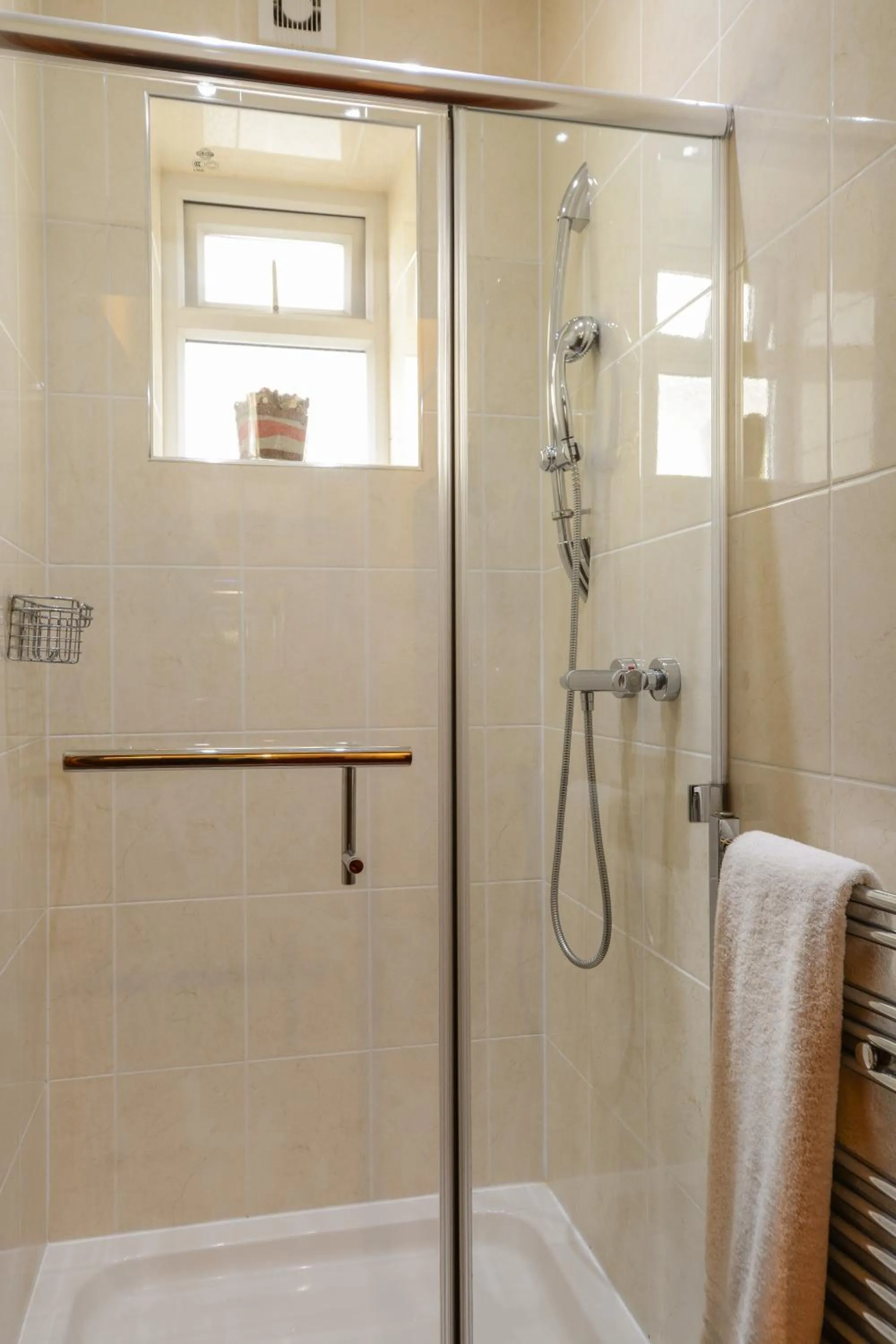 Bedroom in Tanes Hotel