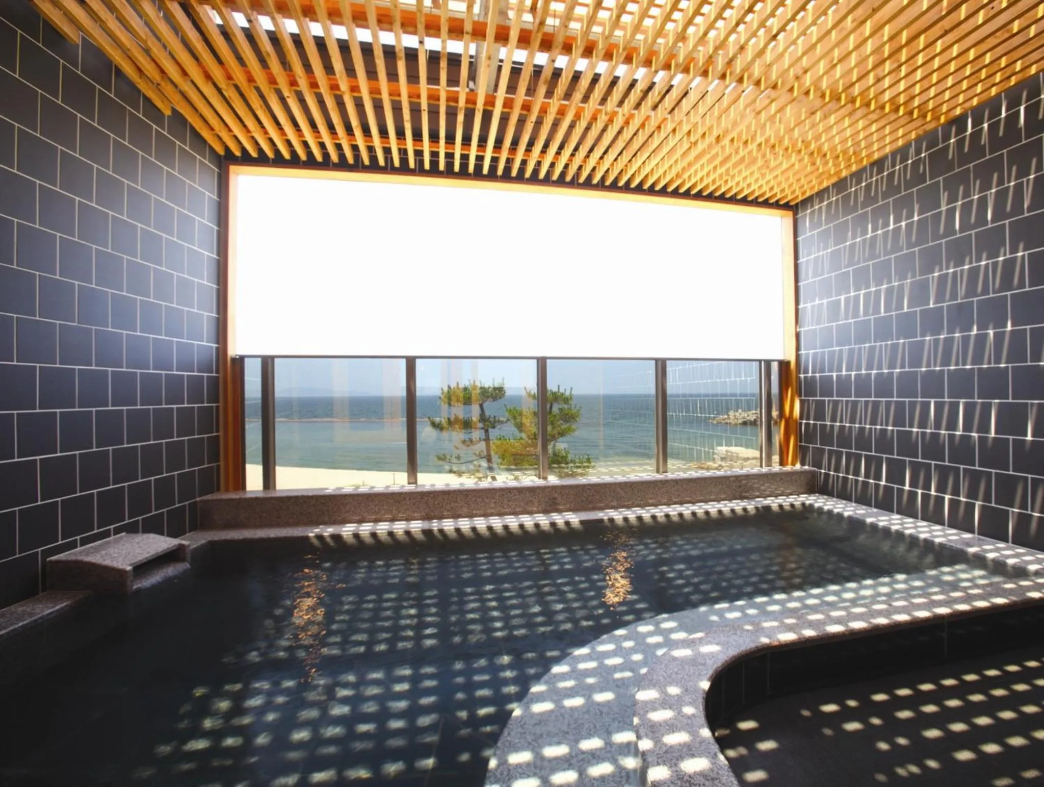 Hot Spring Bath in Bayside Square Kaike Hotel