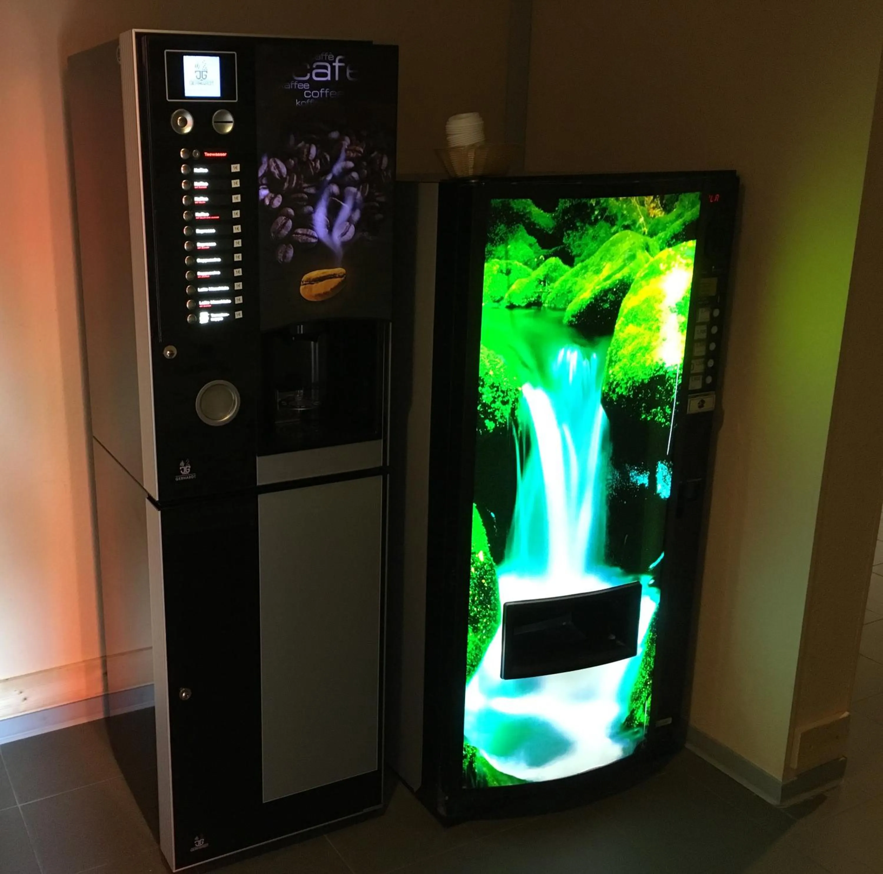 Drinks in Hostel Gästehaus Kaiserpassage- Ihr Cityhostel