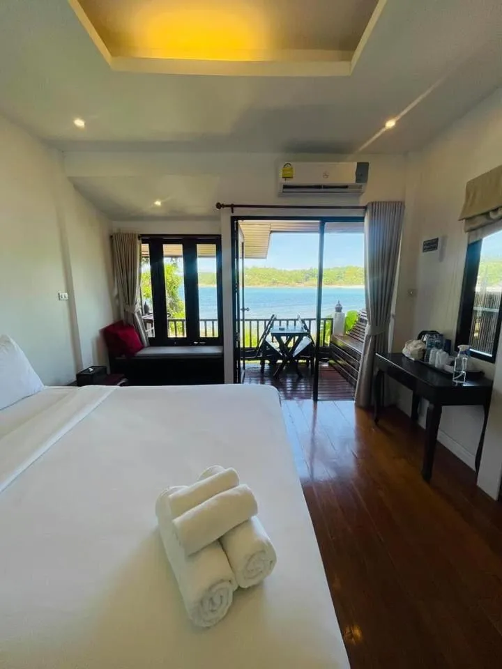 Bed in Vimarn Samed Resort