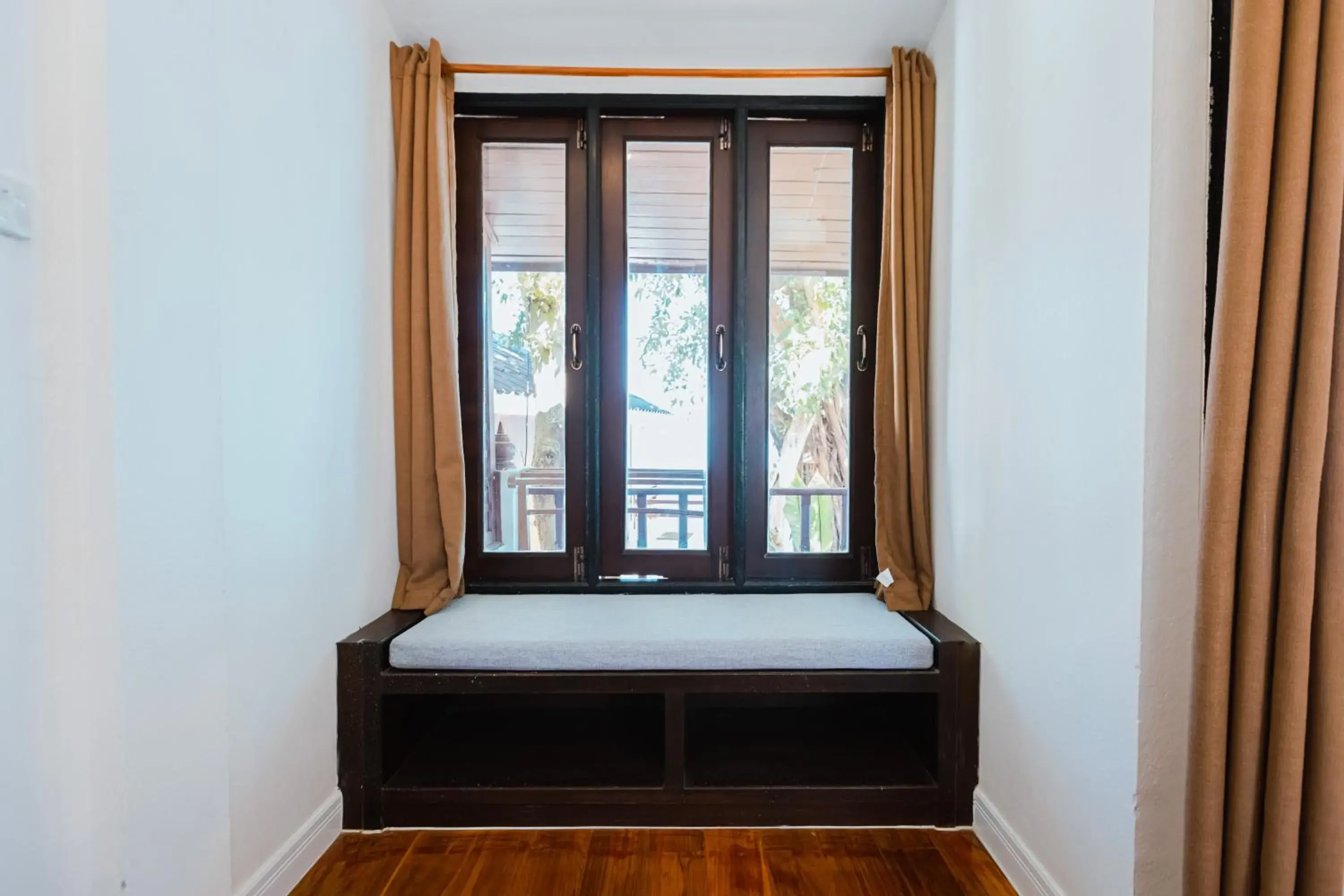 Deluxe Bungalow with Garden View in Vimarn Samed Resort Deluxe Bungalow with Garden View in Vimarn Samed Resort