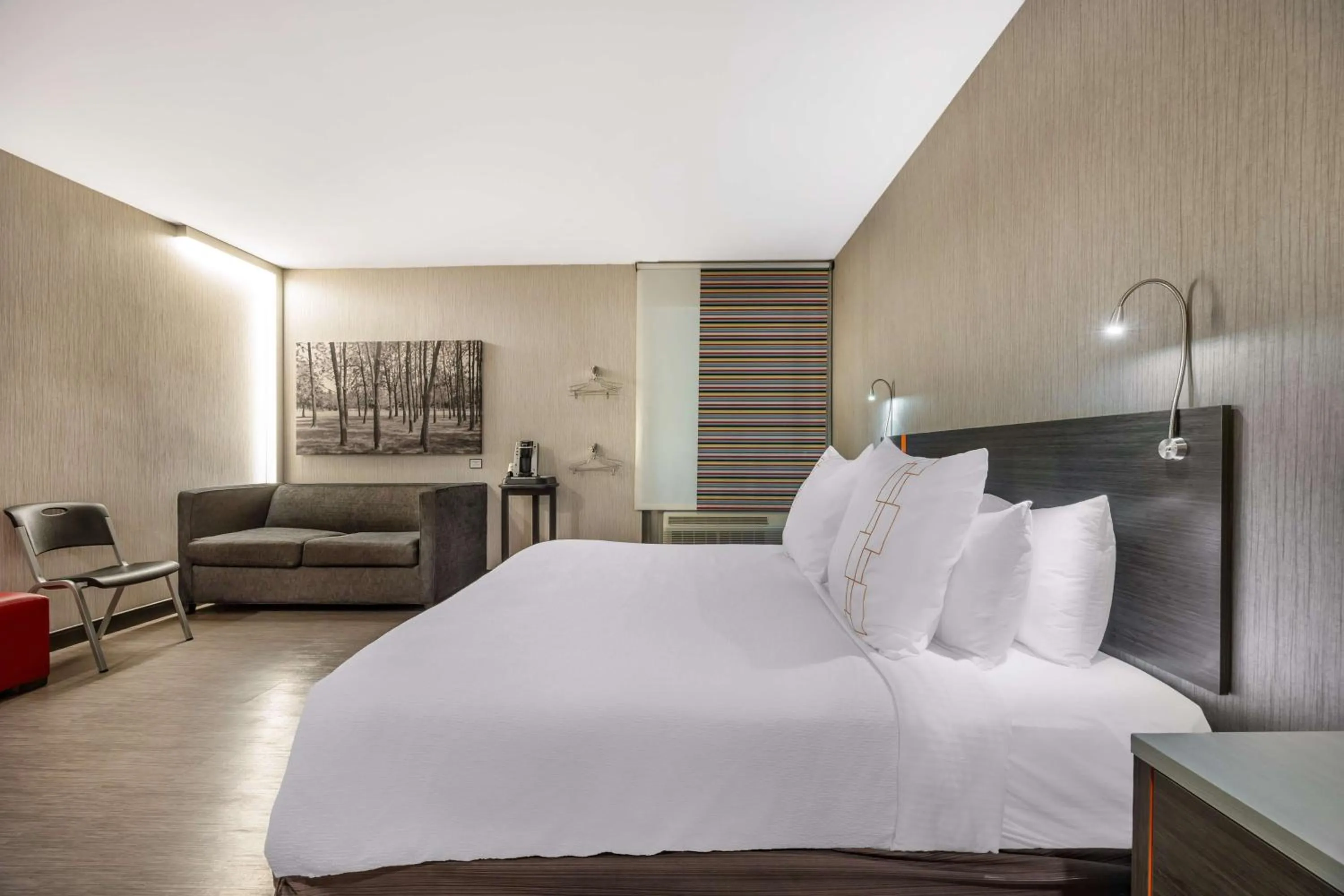 Bedroom, Bed in Vīb Best Western Springfield