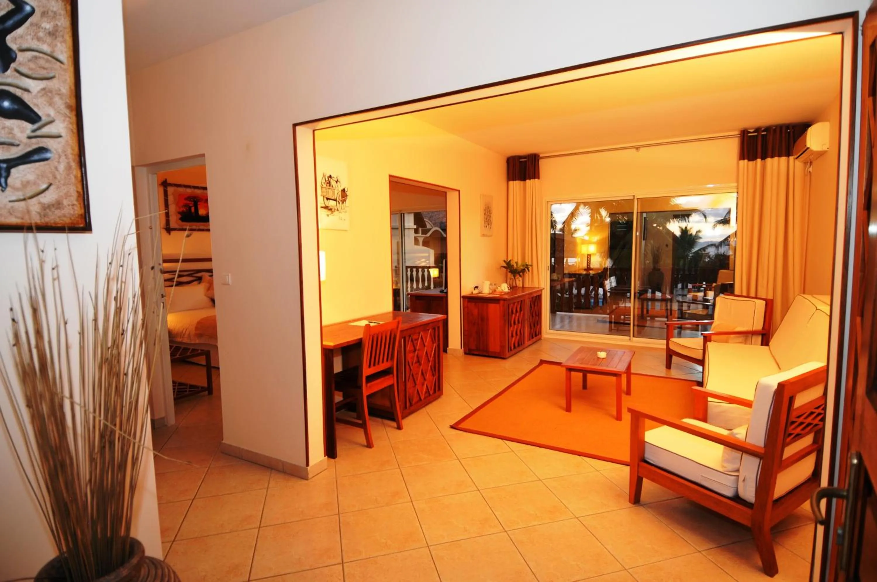 Photo of the whole room, Bed in Royal Beach Hôtel