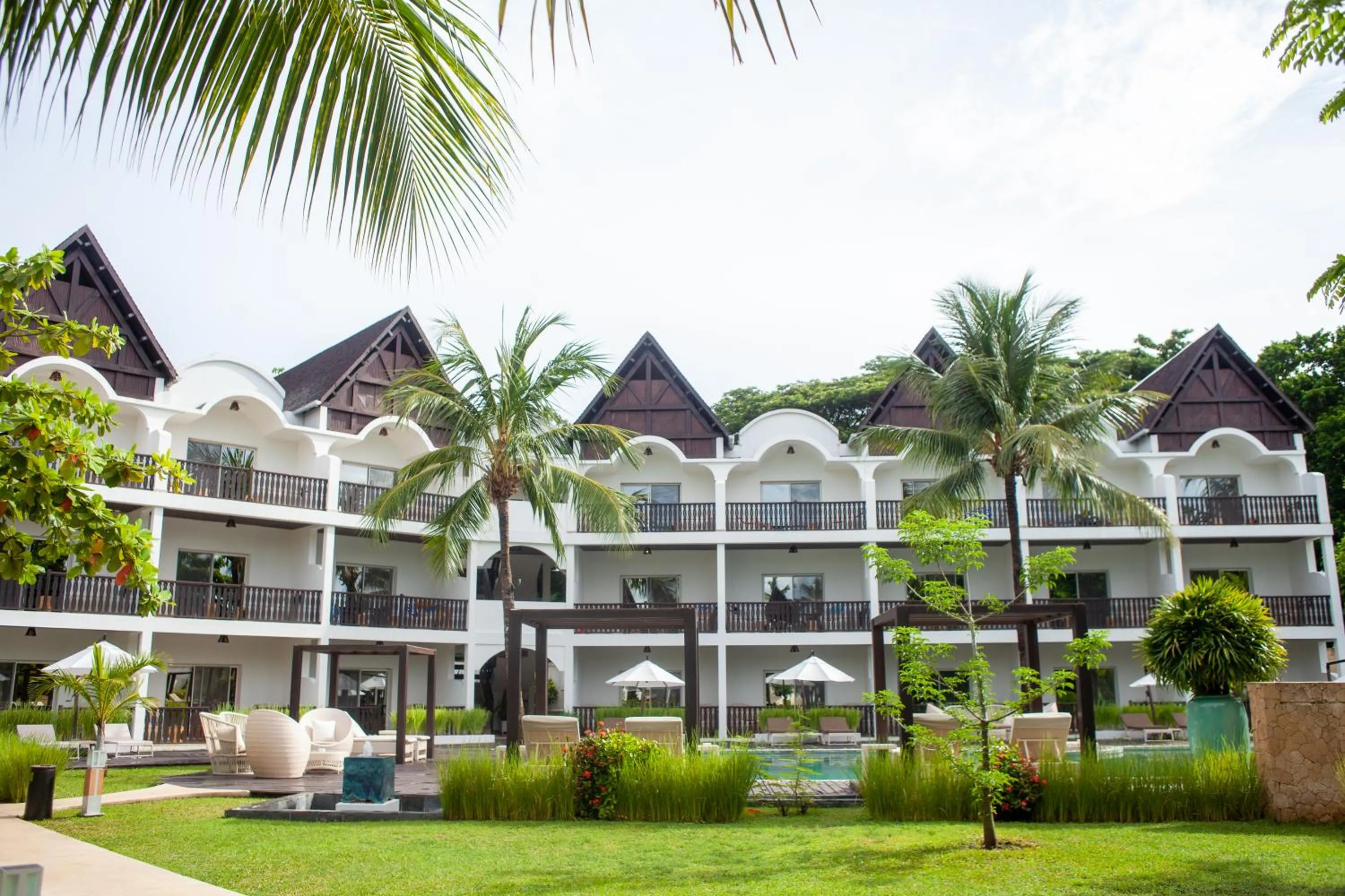 Property building in Royal Beach Hôtel